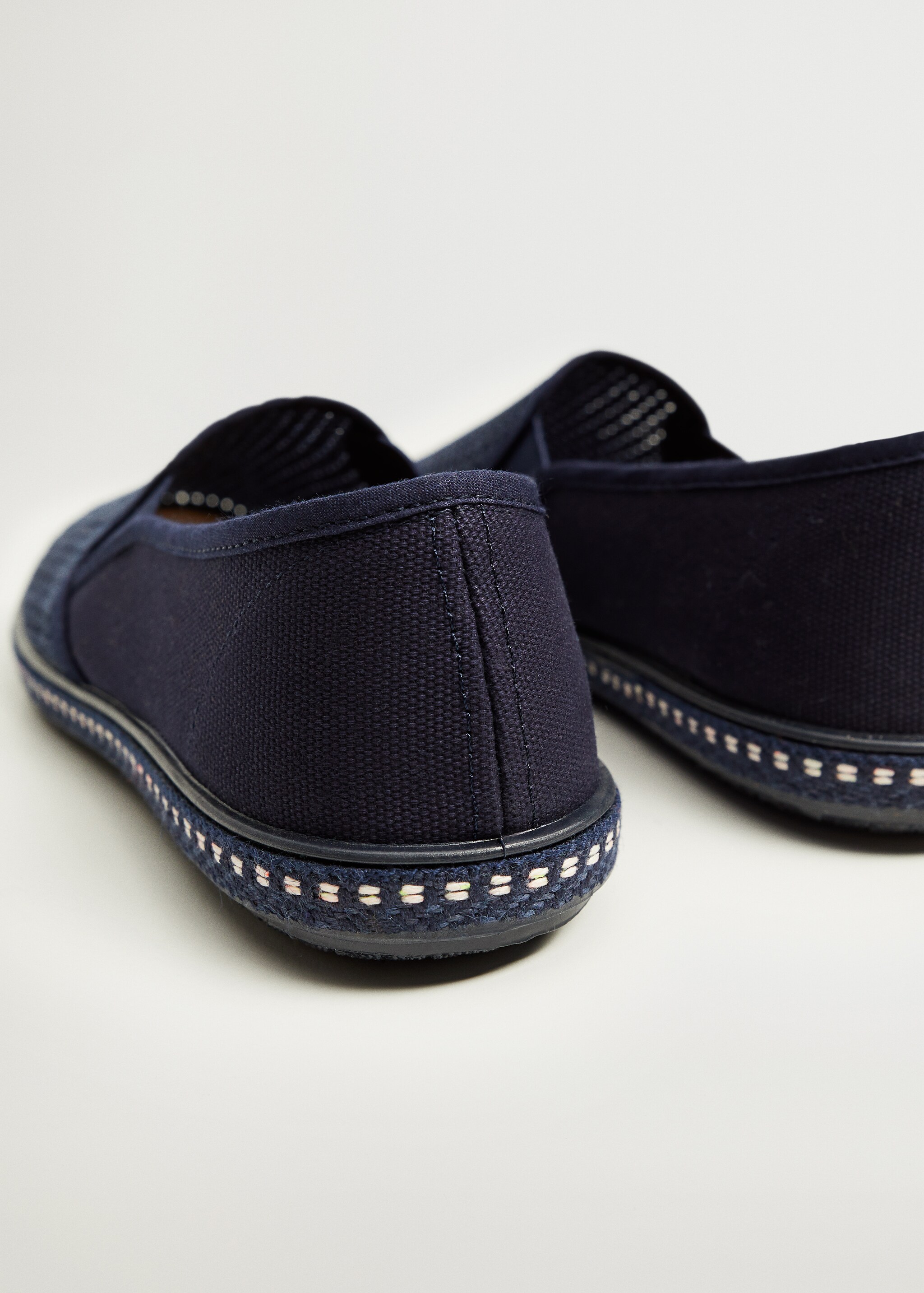 Mesh slip-on shoes - Details of the article 4
