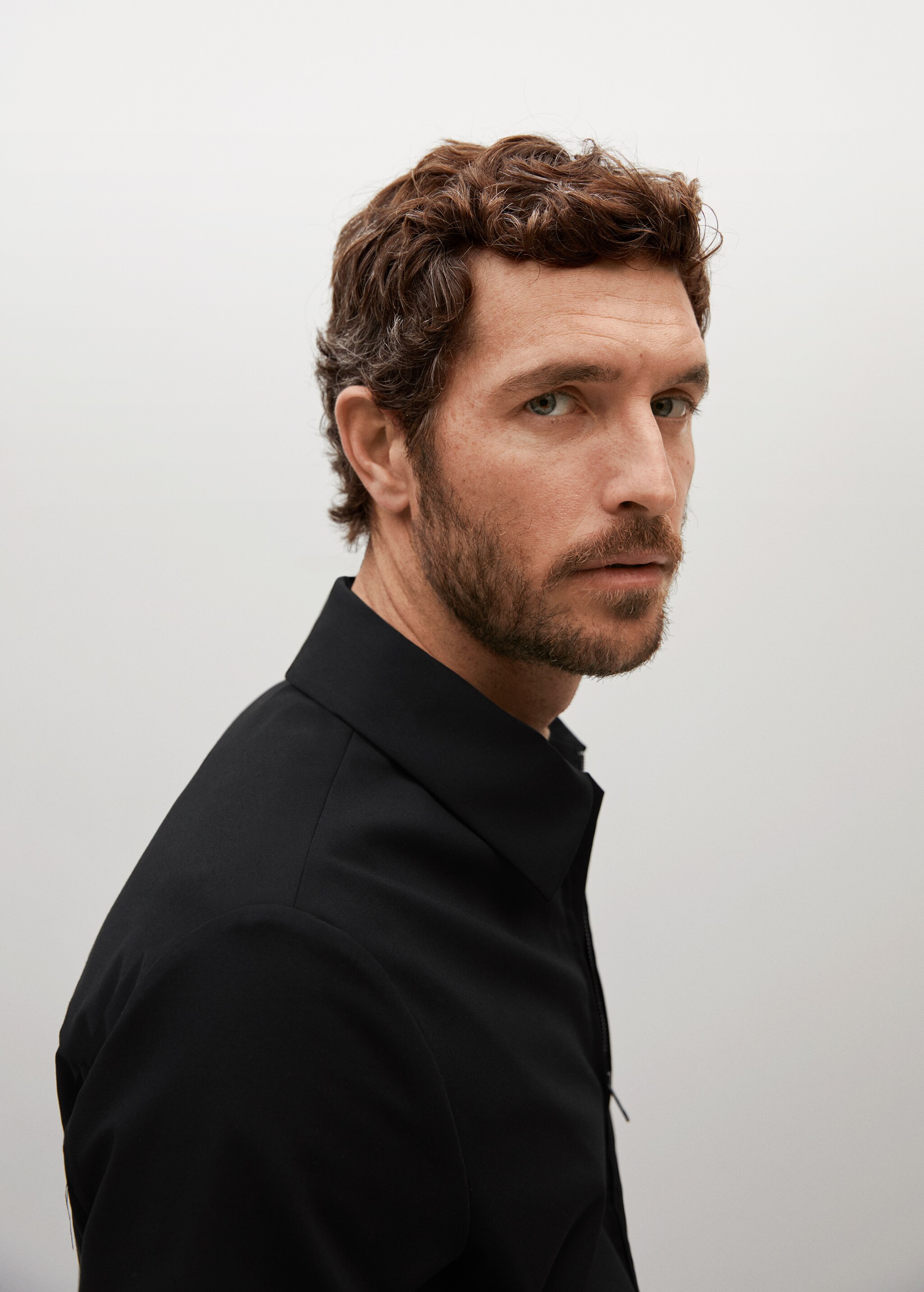 Lightweight zip-up jacket - Details of the article 1