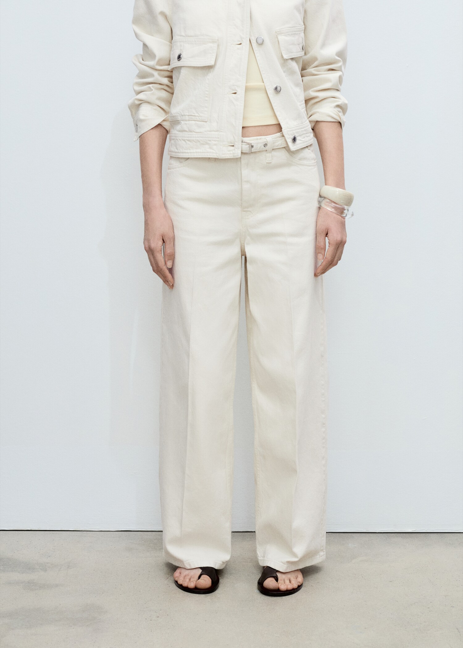 Wide-leg jeans with belt - Medium plane