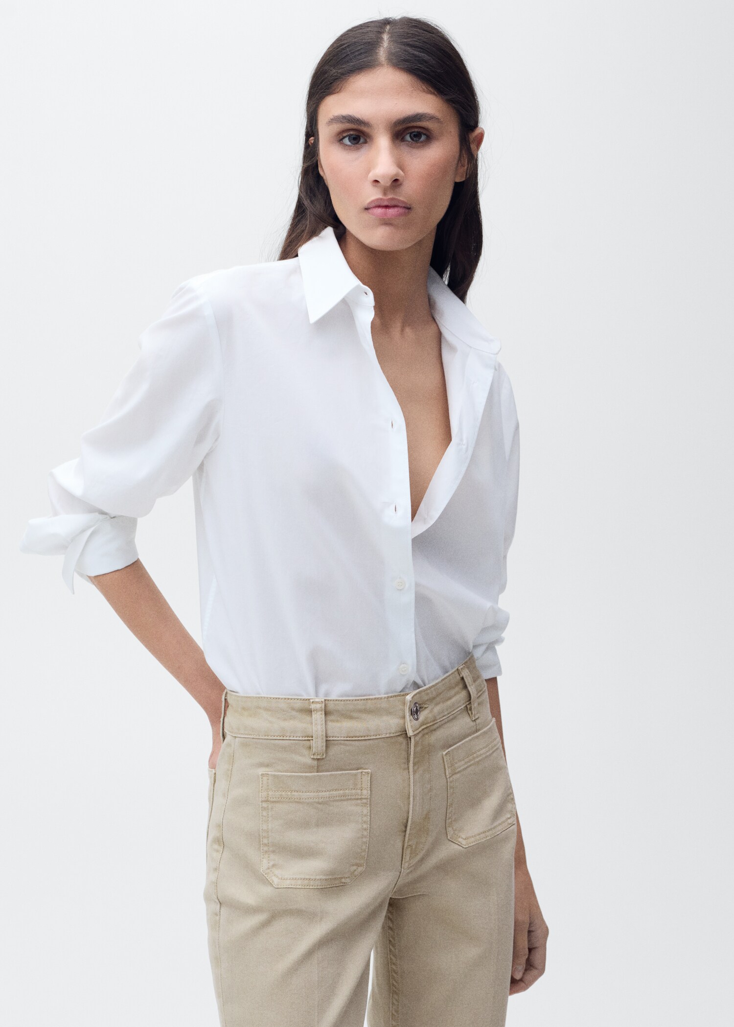 Flared cropped jeans with pockets - Details of the article 1