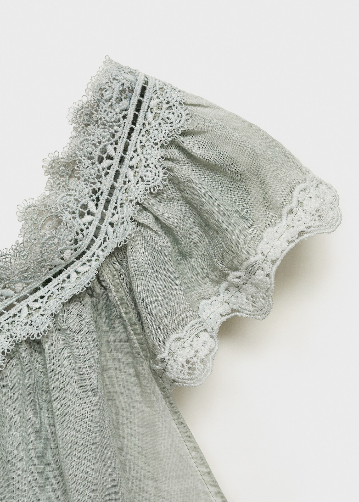 Overdyed lace cotton nightdress - Details of the article 0