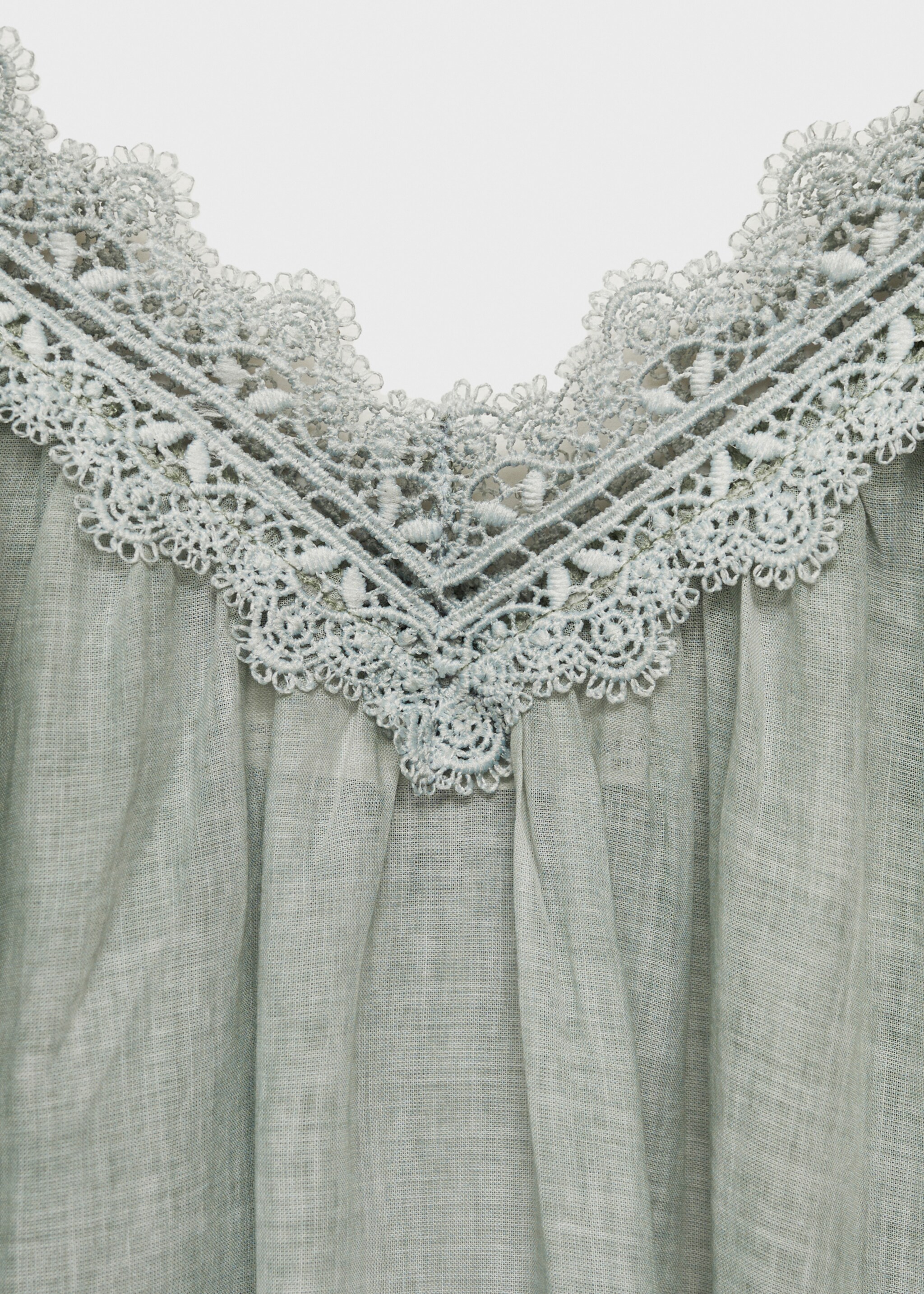 Overdyed lace cotton nightdress - Details of the article 8, Pastel Green. Ref: 87045752-00.