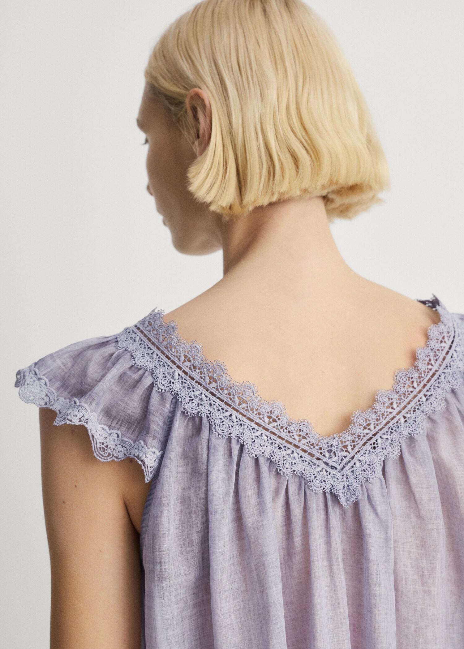 Overdyed lace cotton nightdress - Details of the article 2