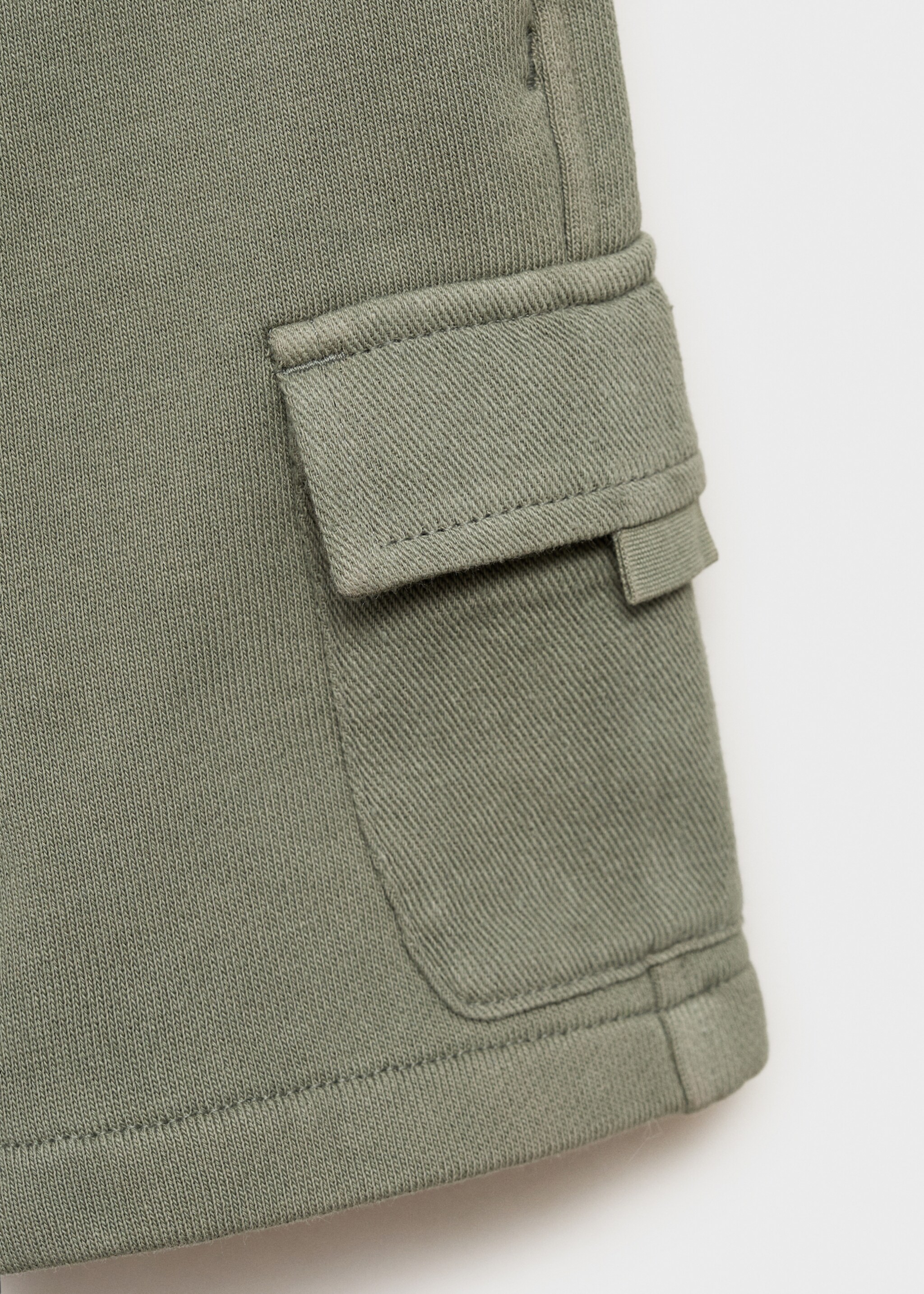 Cargo Bermuda shorts - Details of the article 0, Khaki. Ref: 87045755-00.