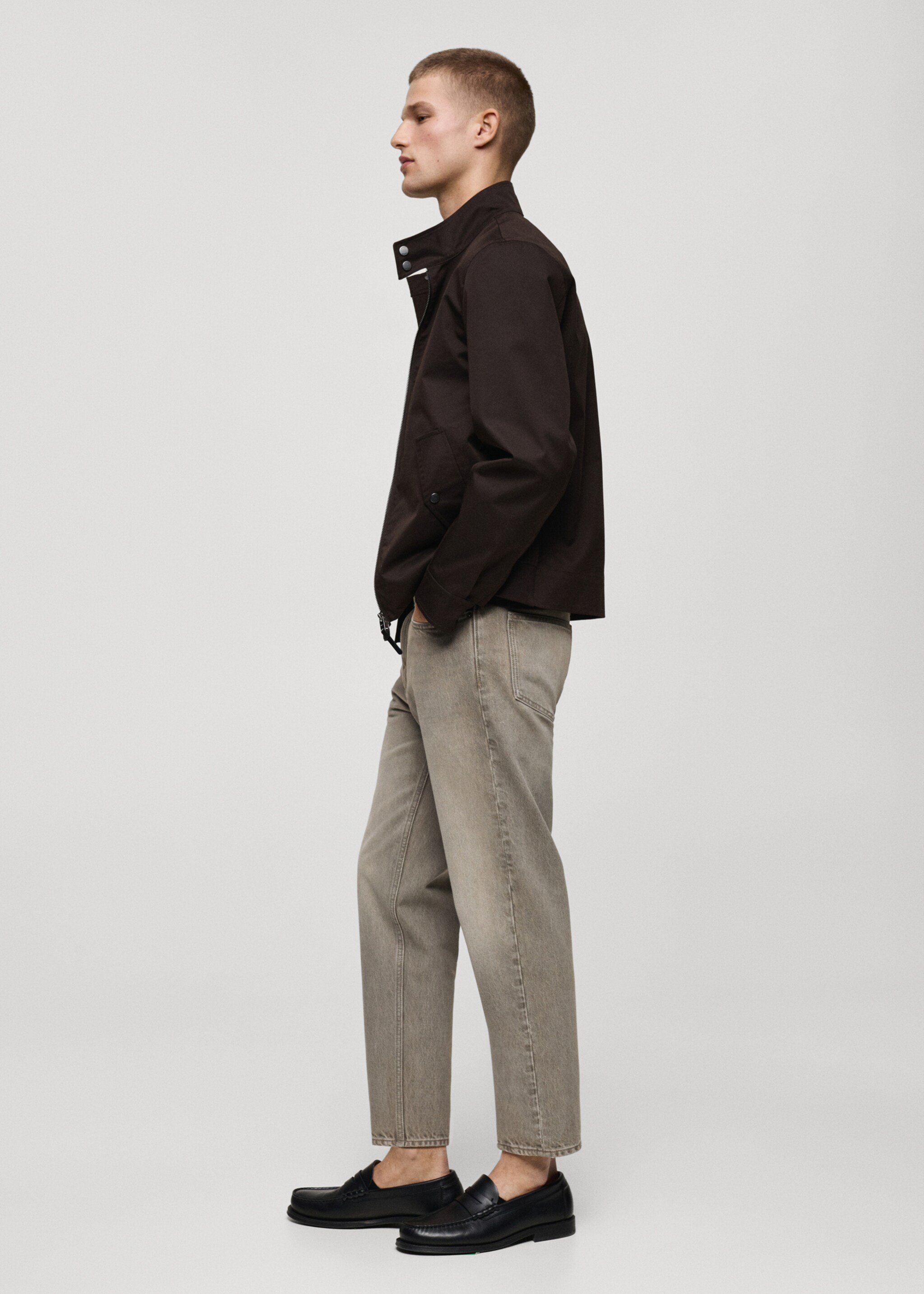 Cropped carrot-fit jeans - Details of the article 2, Denim Grey. Ref: 87045922-00.