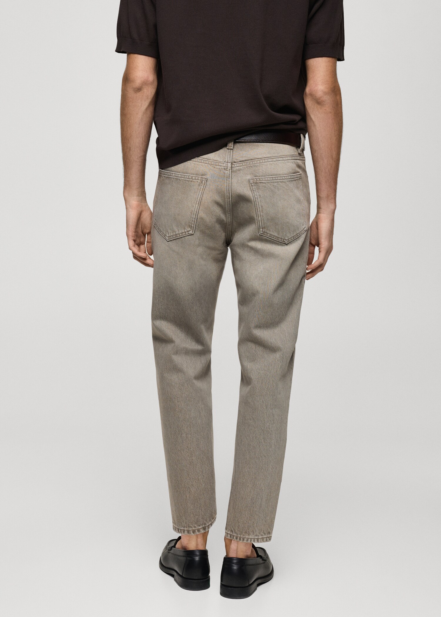 Cropped carrot-fit jeans - Reverse of the article