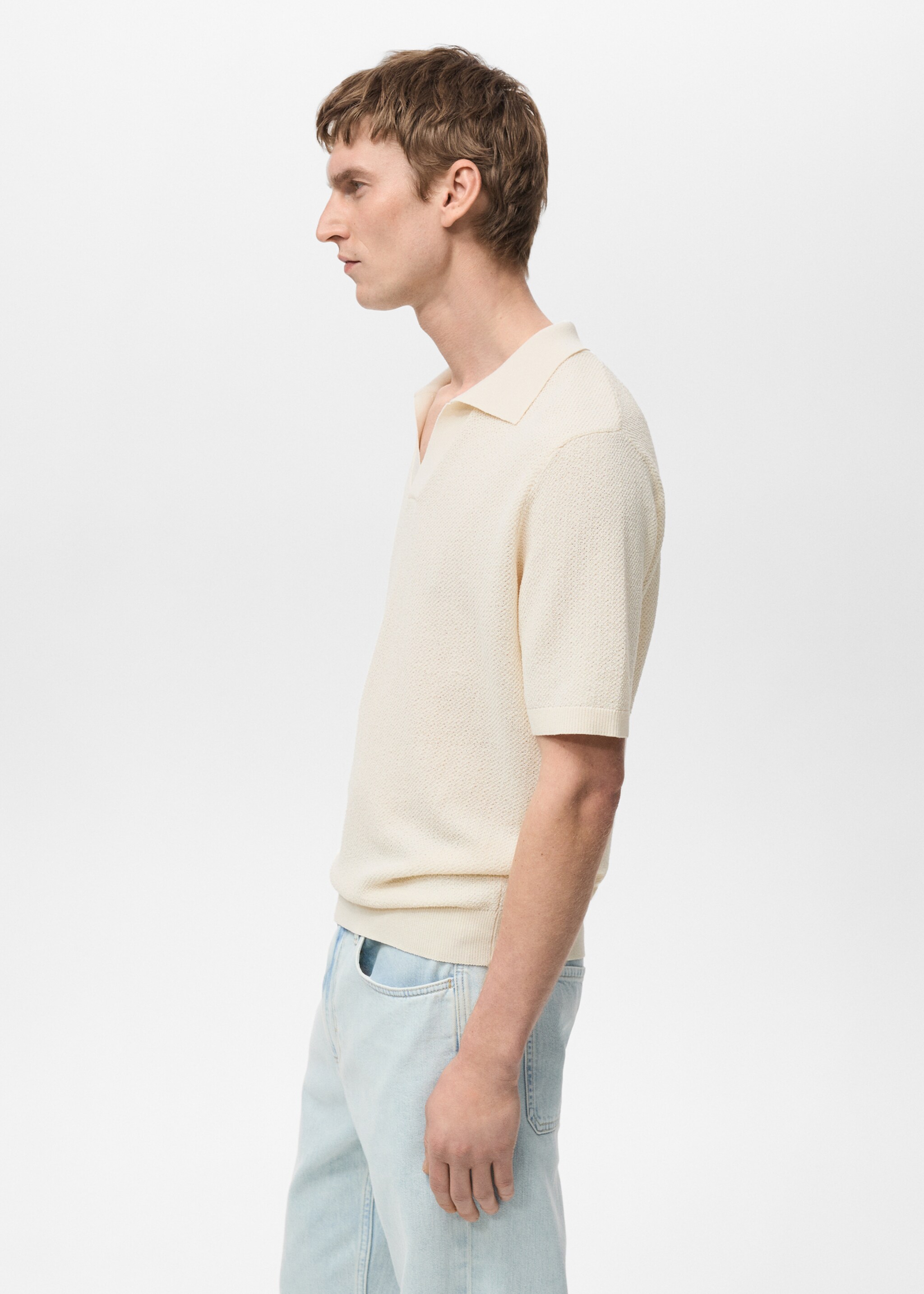 Fine-knit polo shirt - Details of the article 2, Ivory White. Ref: 87045934-00.