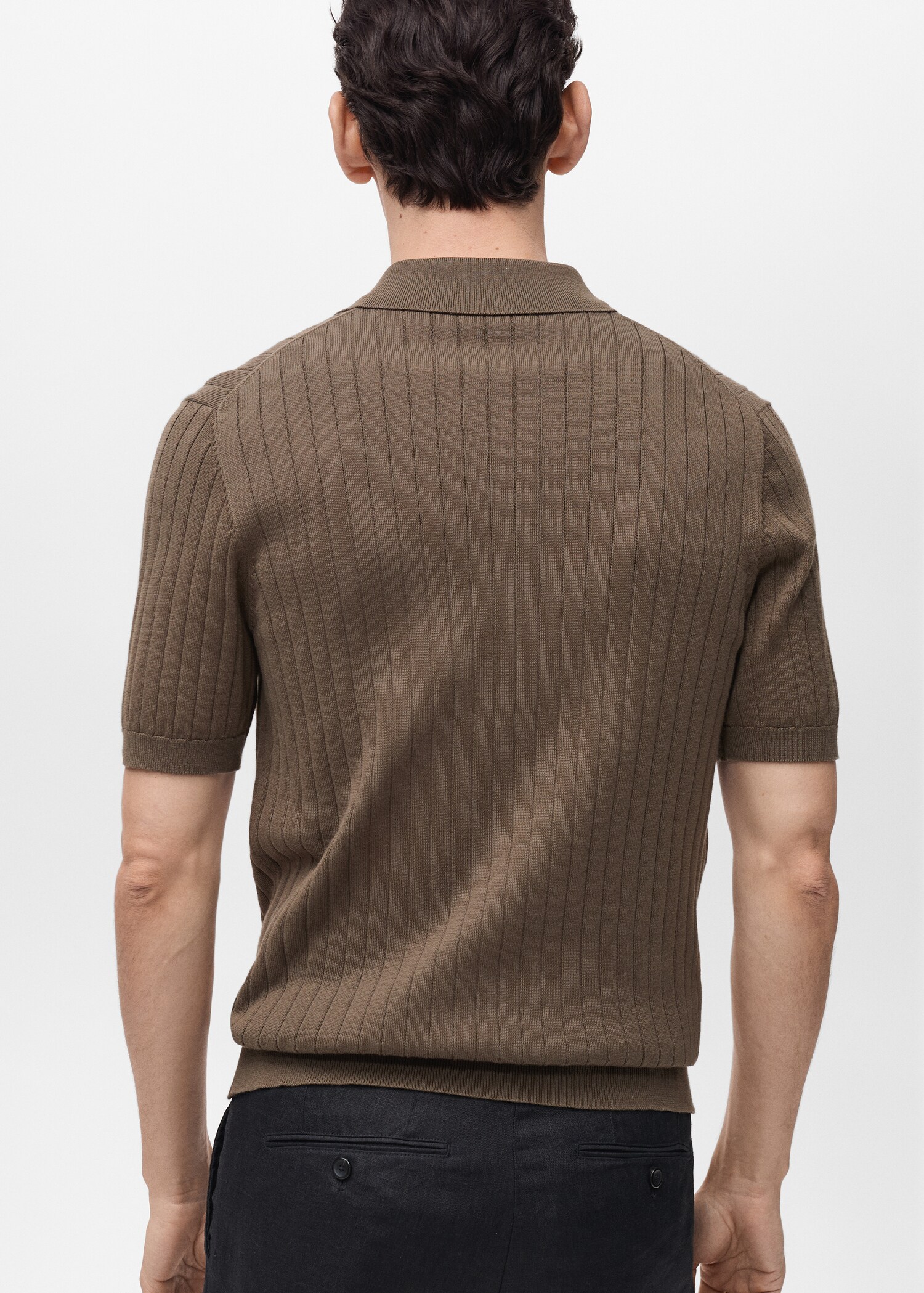 Fine rib-knit shirt - Reverse of the article