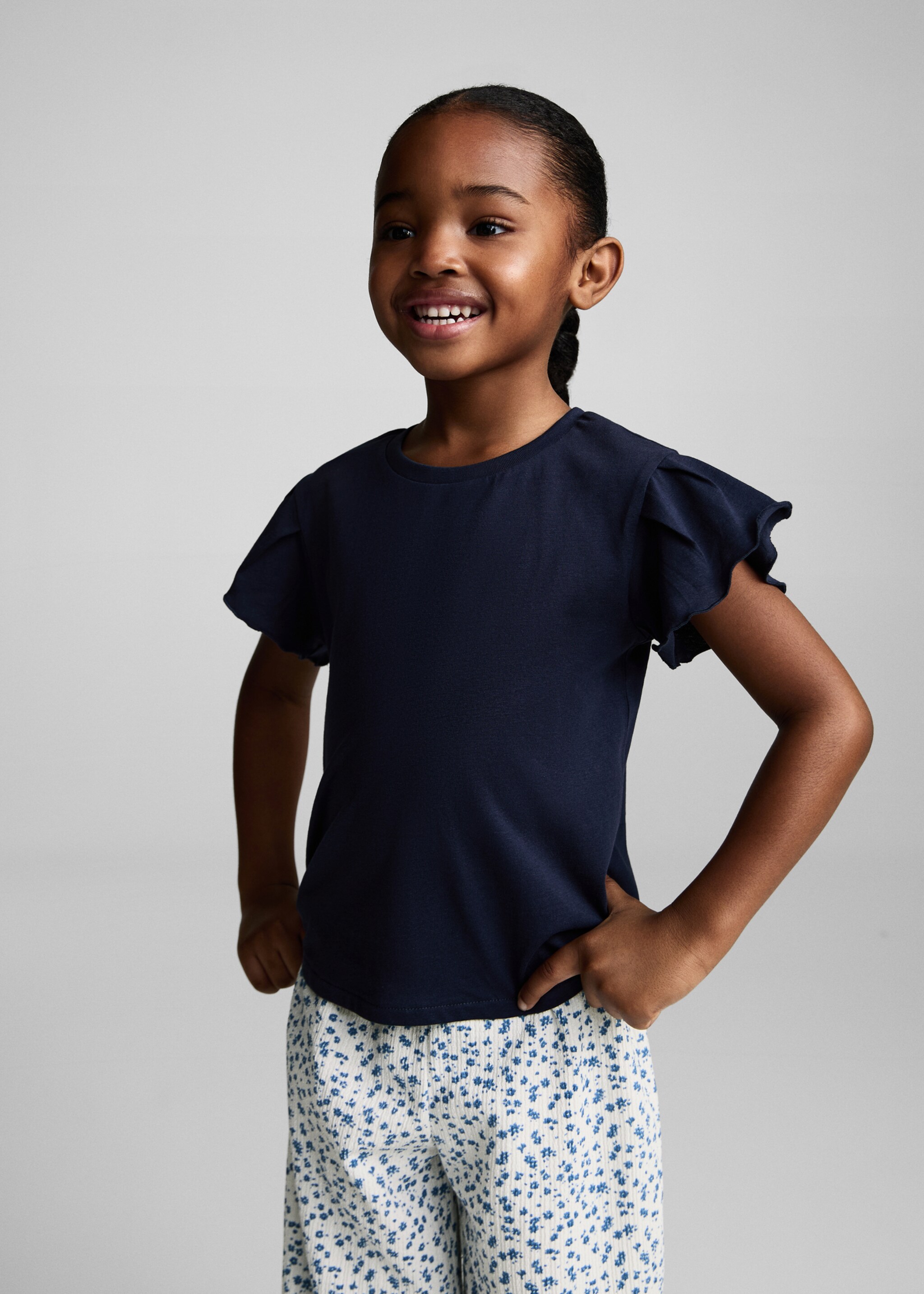 Spodnie z kwiatowym wzorem - Plan średni, Złamana biel. Ref: 87045977-00.