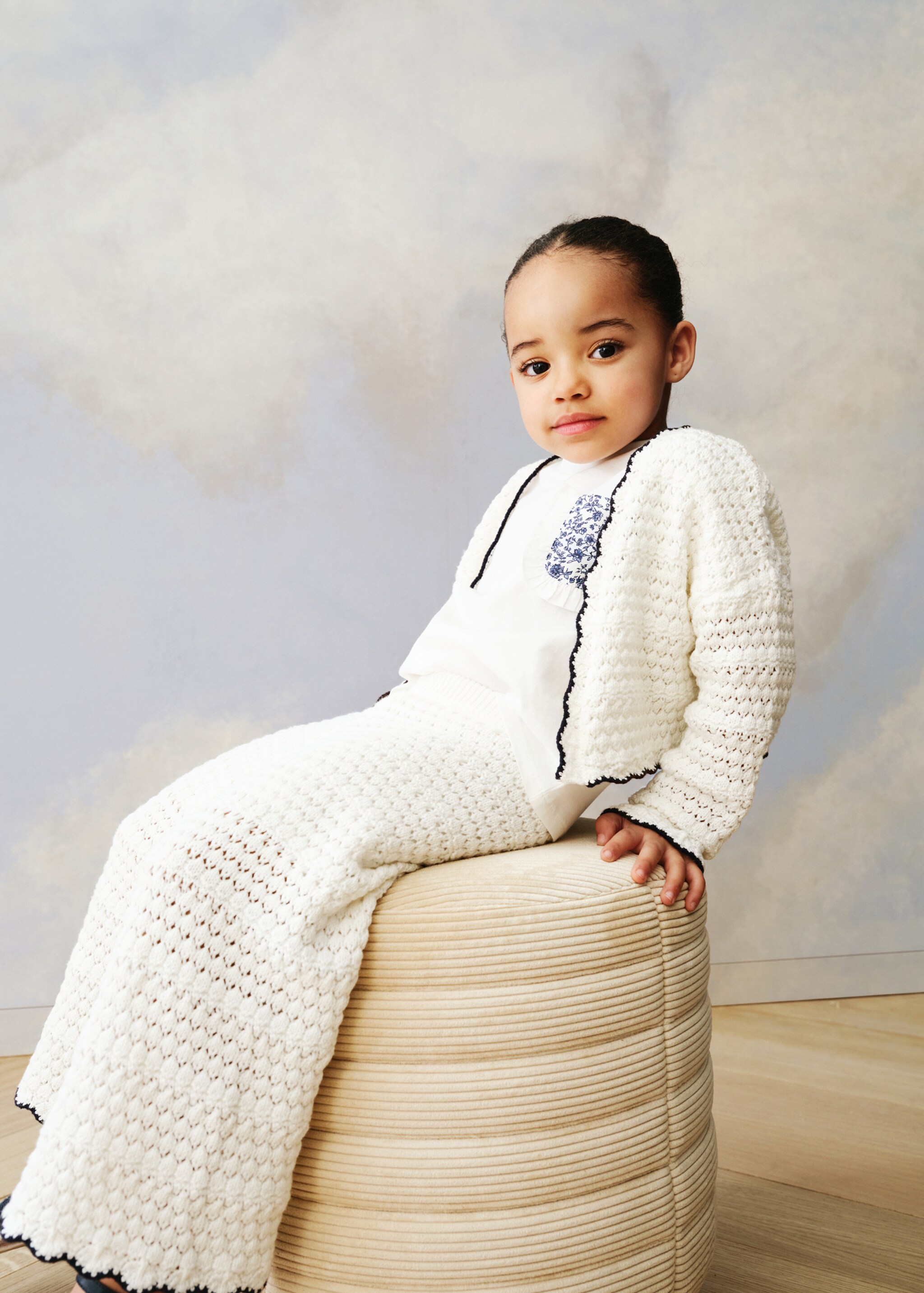 Opengewerkte gebreide broek - Detail van het artikel 5, Wit. Ref: 87045981-00.