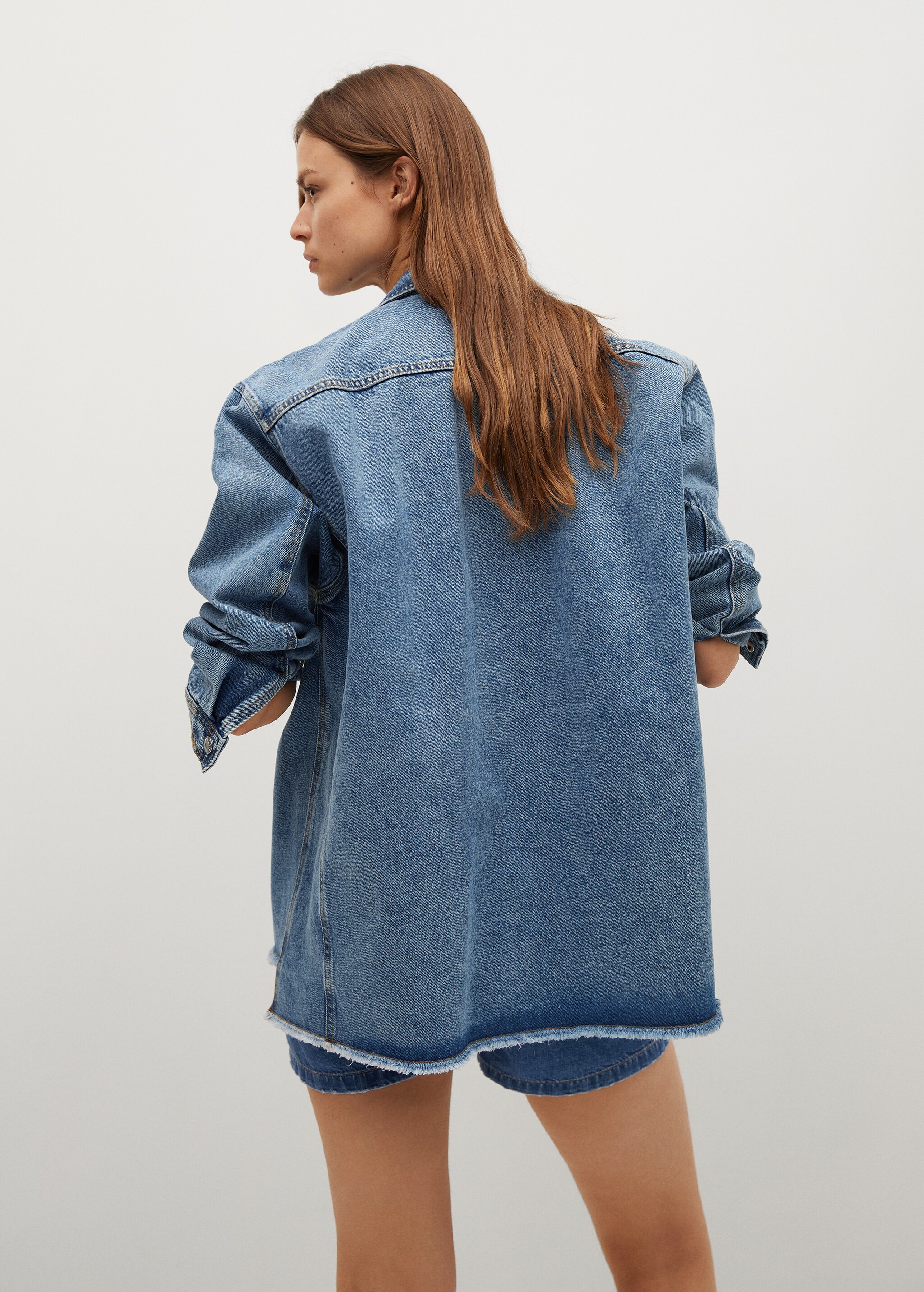 Sobrecamisa vaquera bolsillos - Reverso del artículo