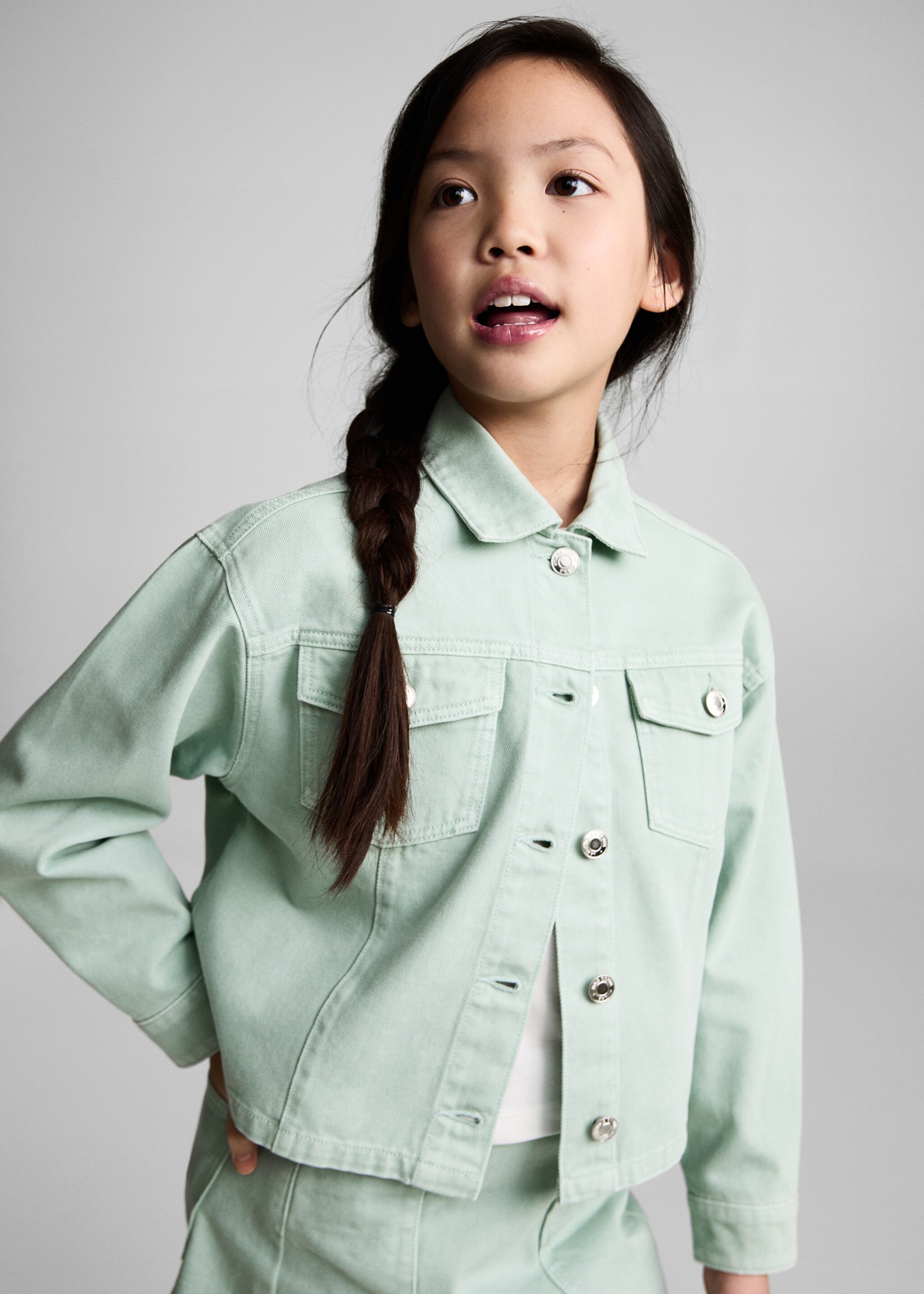 Blouson en jean poches - Plan moyen, Vert pastel. Ref: 87046345-00.