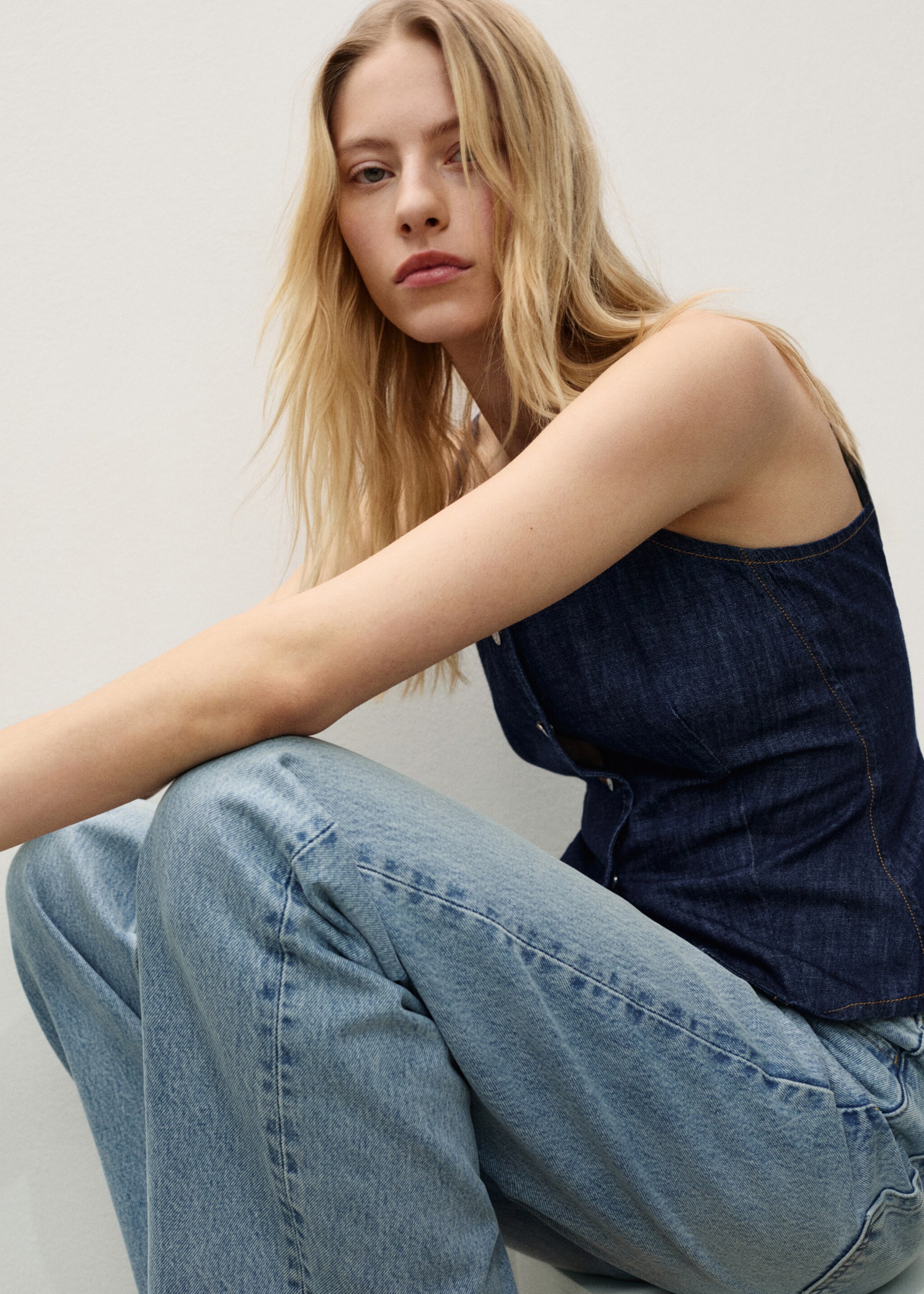 Jean Miami droit taille normale - Détail de l'article 2, Bleu clair. Ref: 87046354-00.