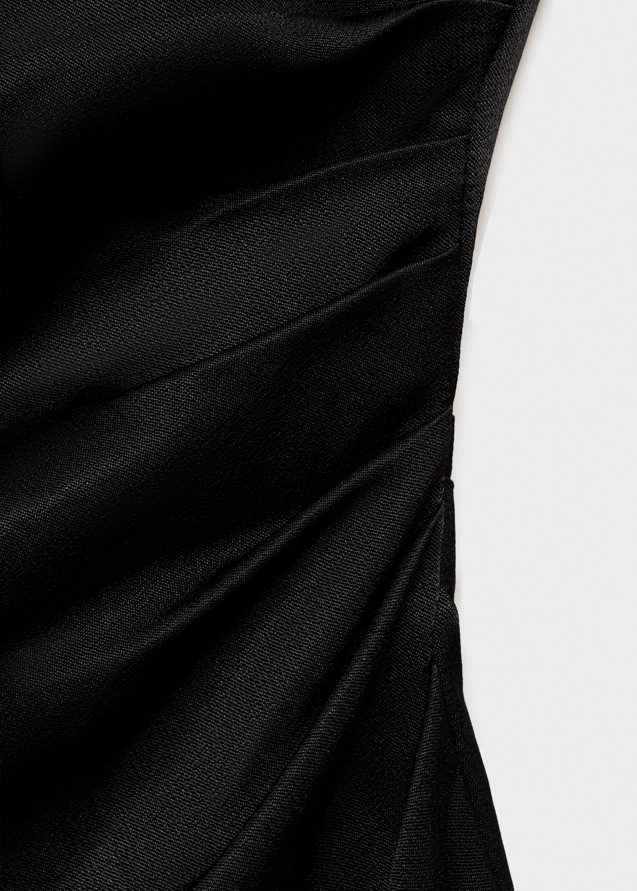 Short-sleeved draped blouse - Details of the article 8, Black. Ref: 87046374-00.