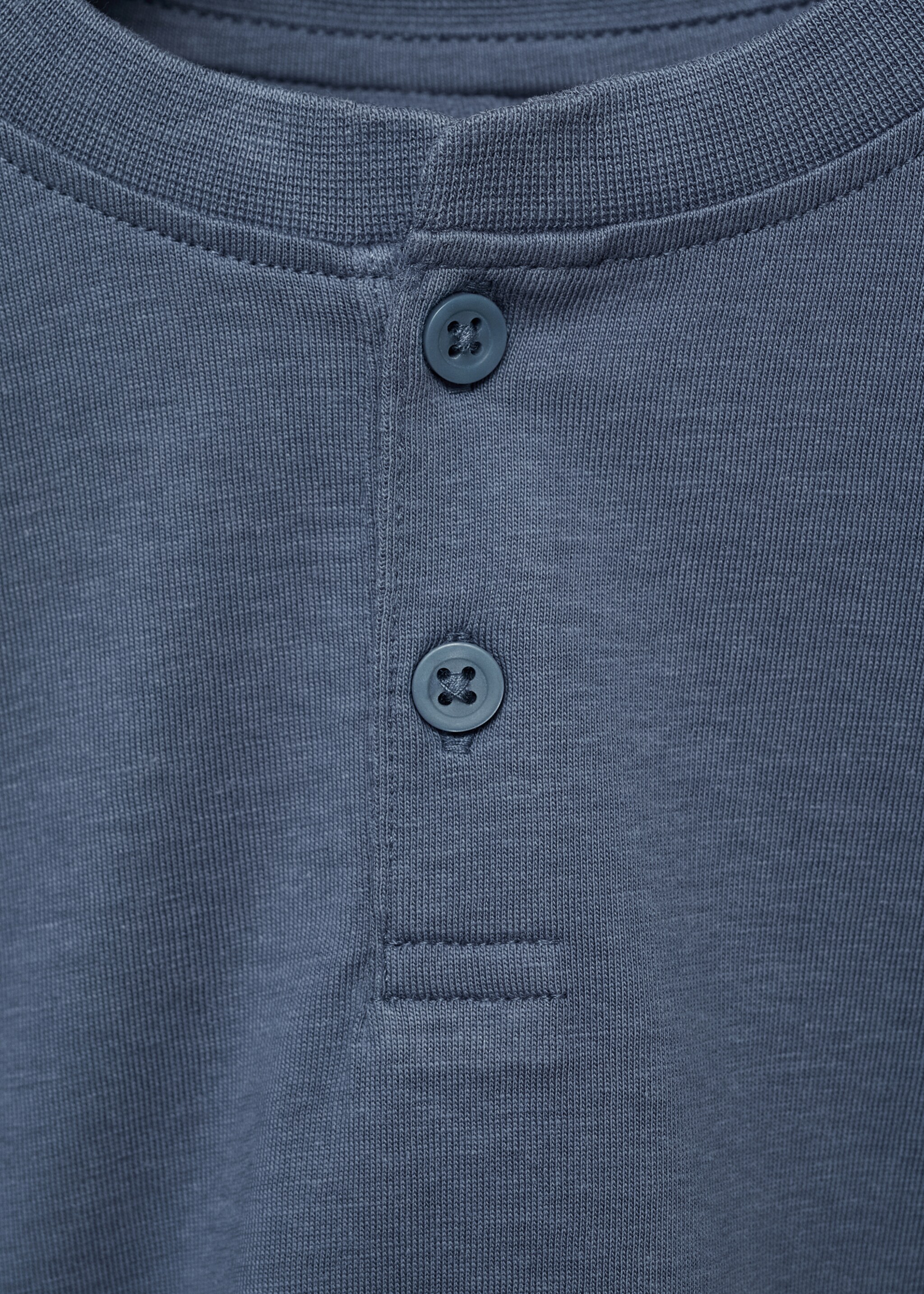 Katoenen T-shirt met knopen - Detail van het artikel 8, Blauw. Ref: 87046718-00.