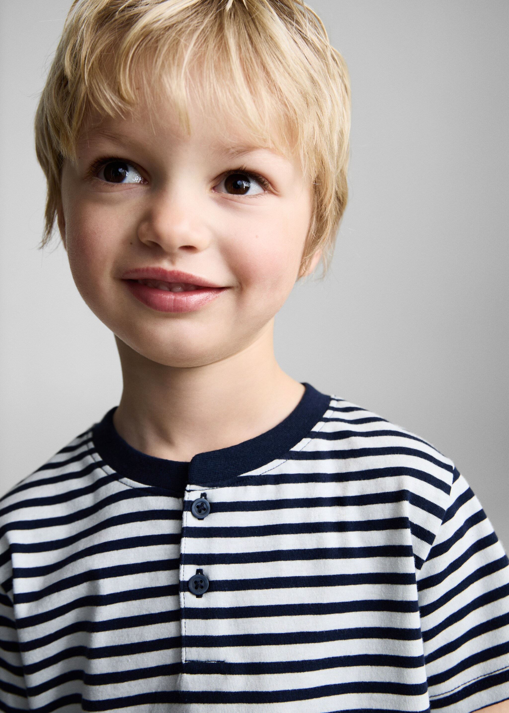 Buttoned striped T-shirt - Details of the article 1, Navy. Ref: 87046719-00.