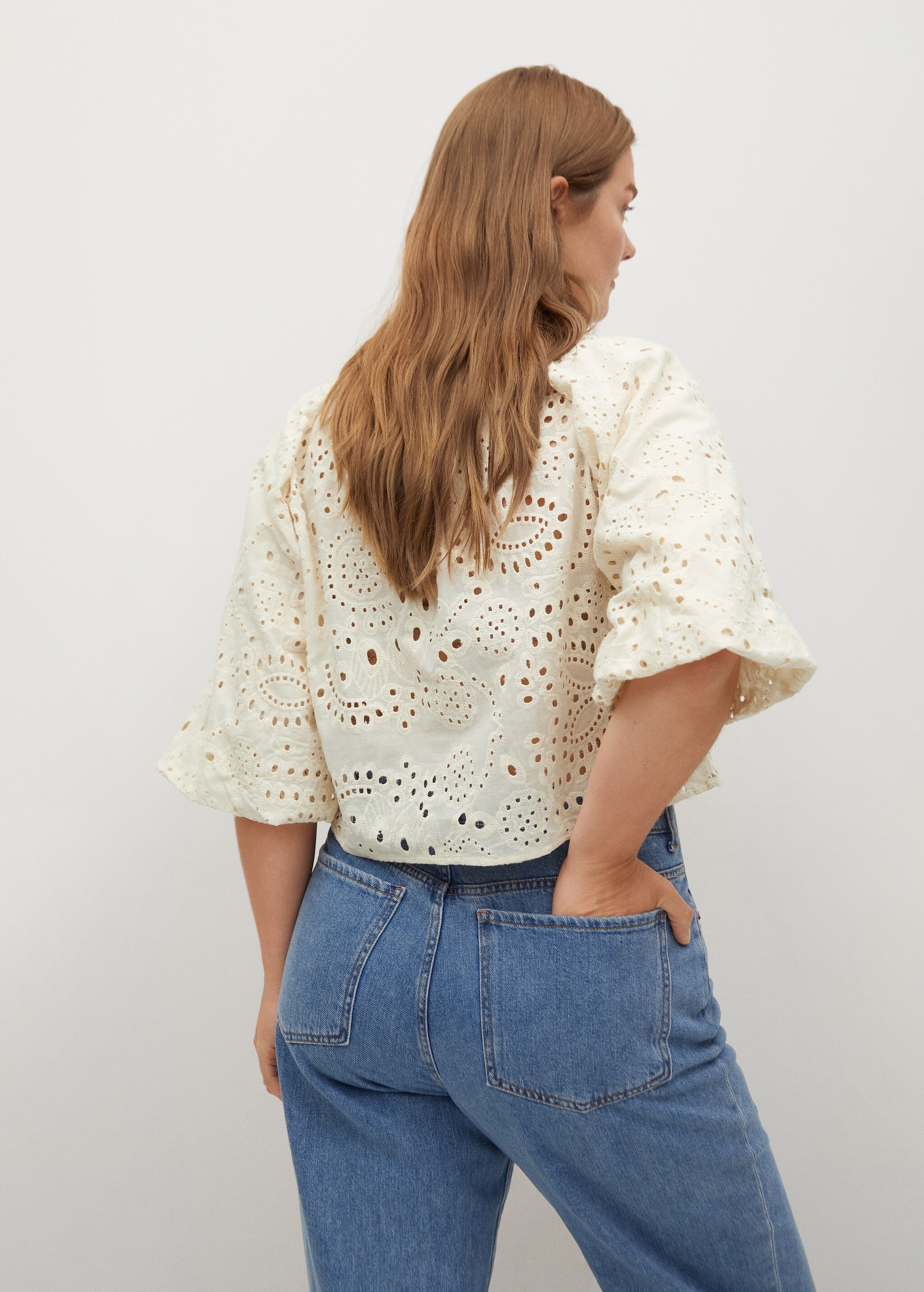 Blusa bordada algodón - Reverso del artículo