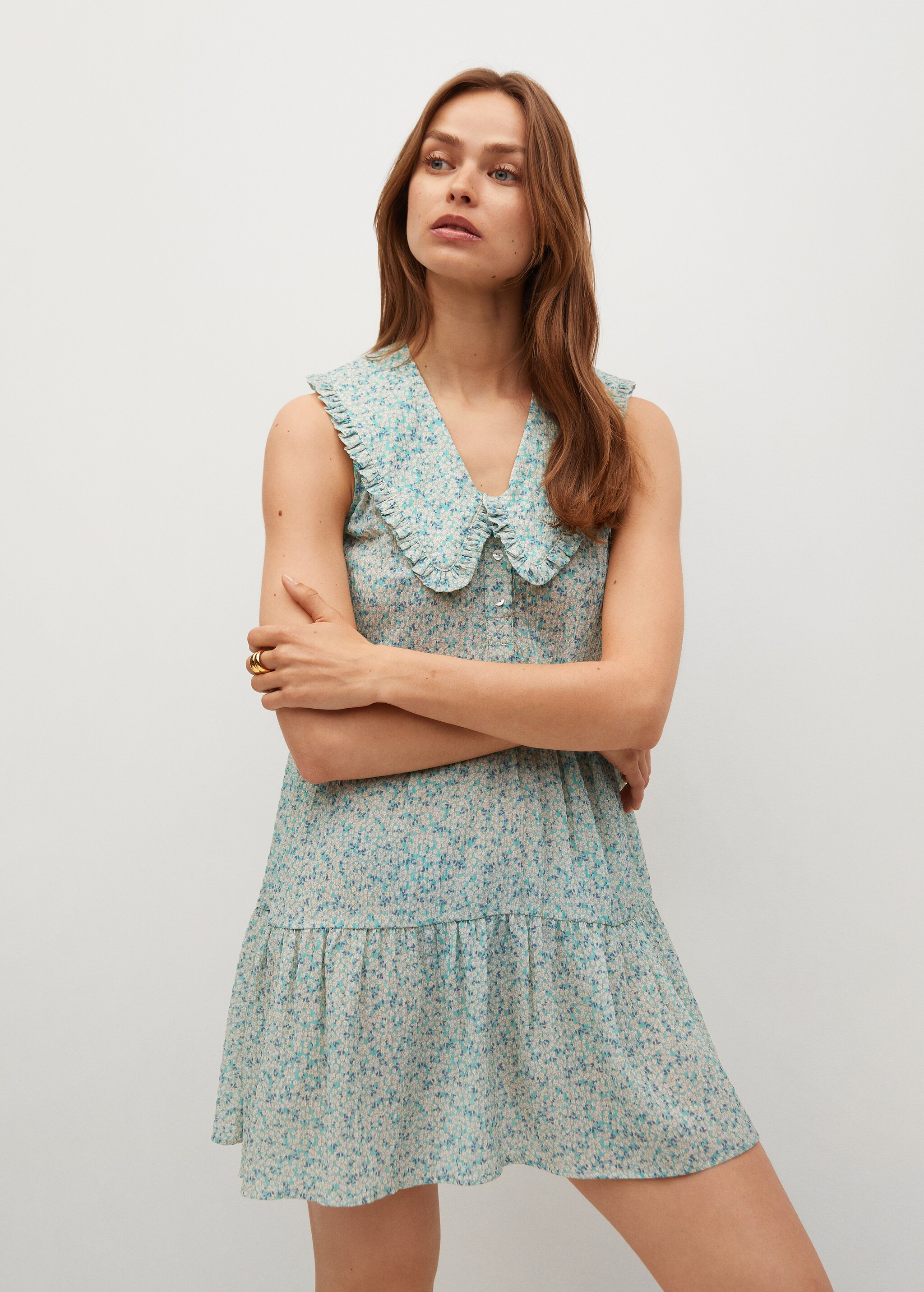 Vestido cuello babydoll - Plano medio