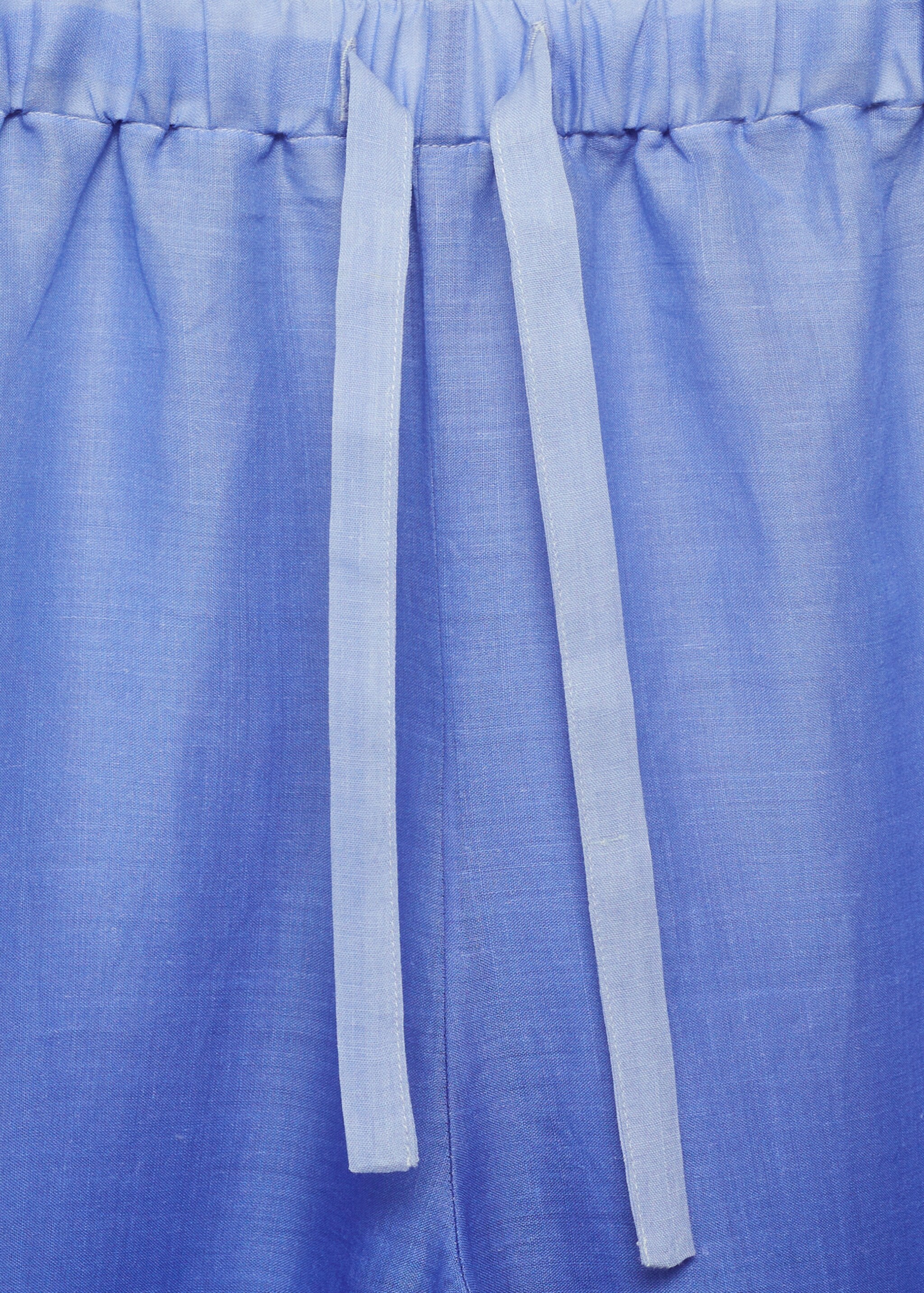 Hose aus Ramie mit Farbverlauf-Effekt - Detail des Artikels 8, Blau. Ref: 87047170-00.