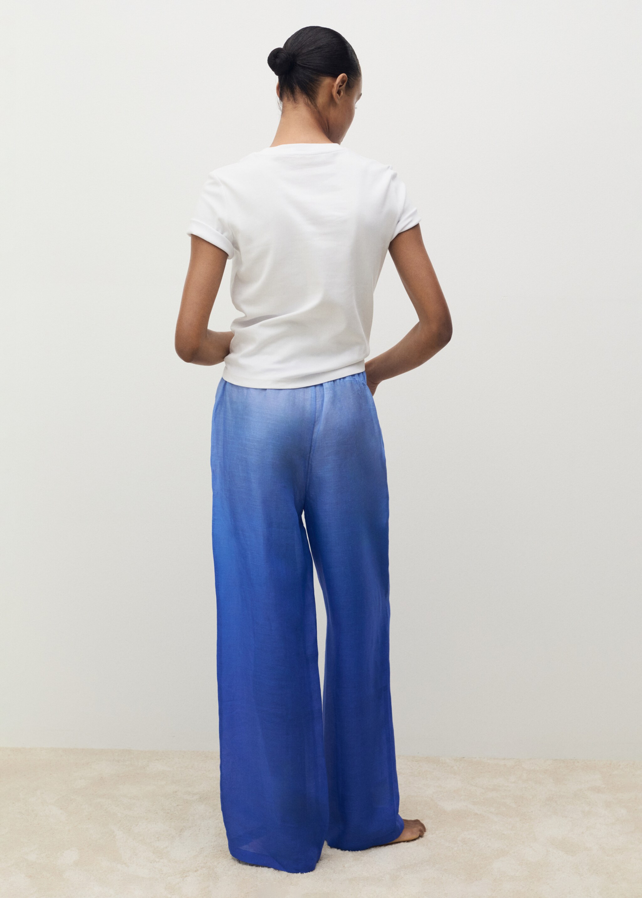 Hose aus Ramie mit Farbverlauf-Effekt - Rückseite des Artikels, Blau. Ref: 87047170-00.
