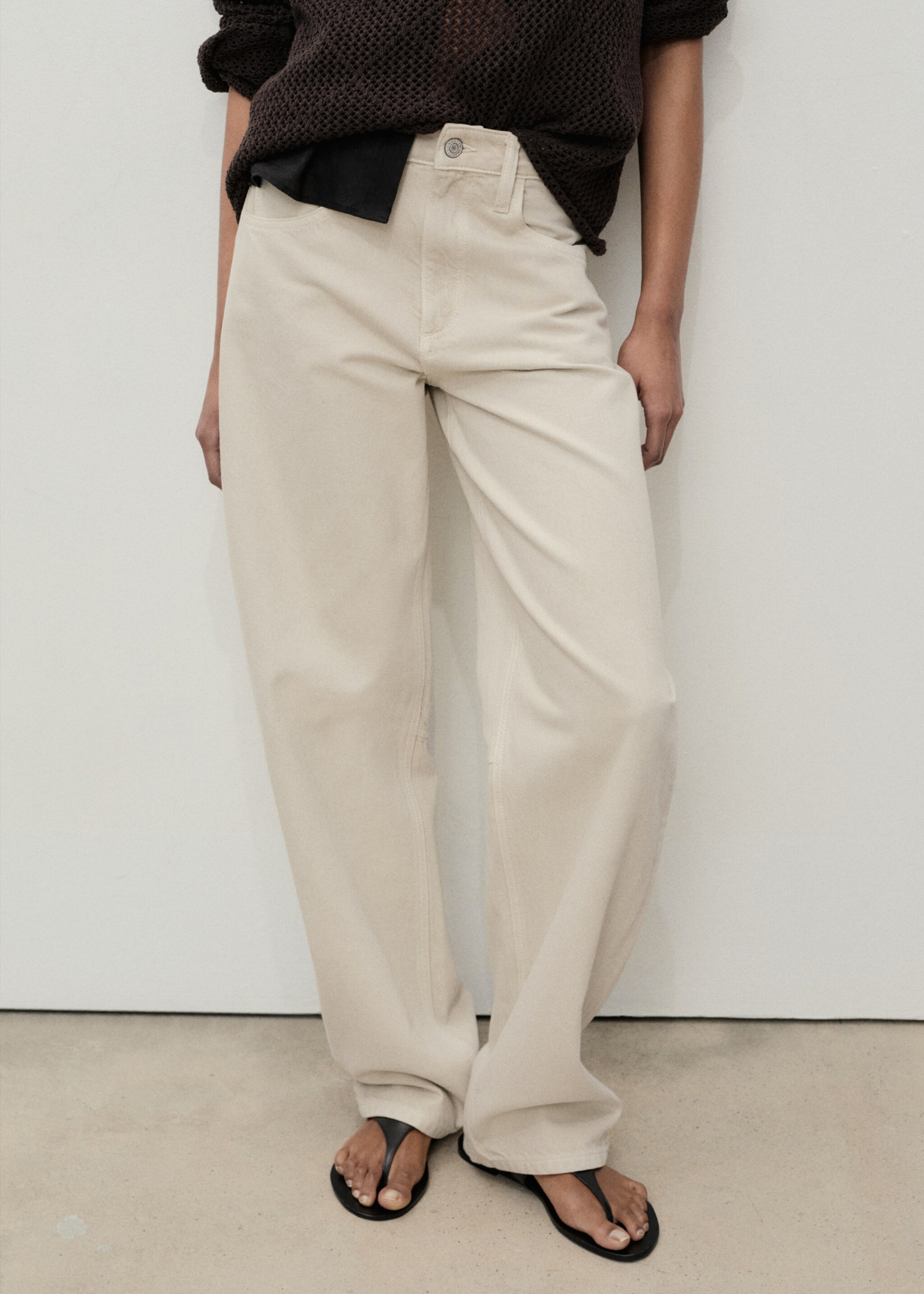 High-rise balloon jeans - Medium plane, Sand. Ref: 87047173-00.