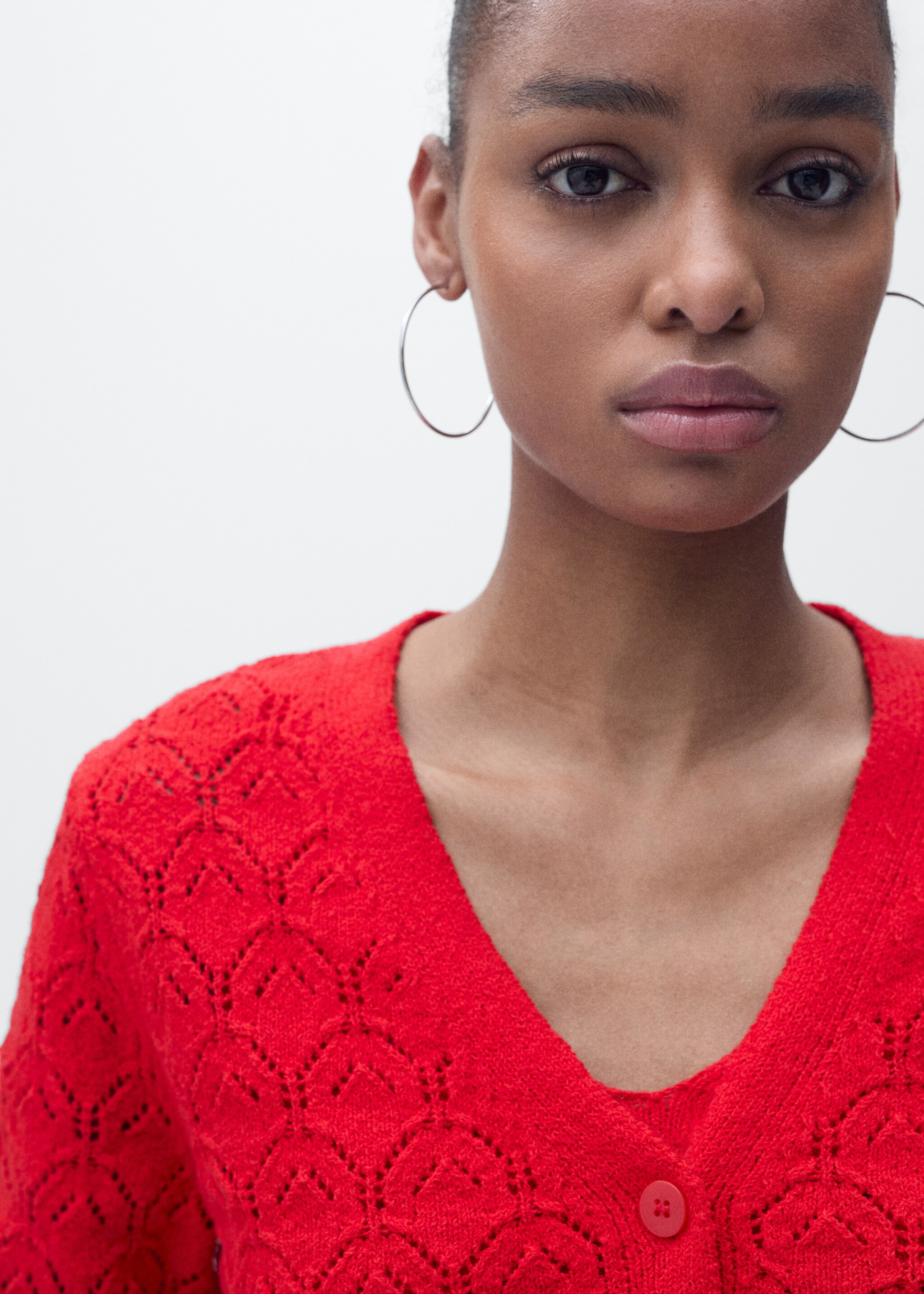 Openwork detail knit cardigan - Details of the article 6, Red. Ref: 87047182-00.