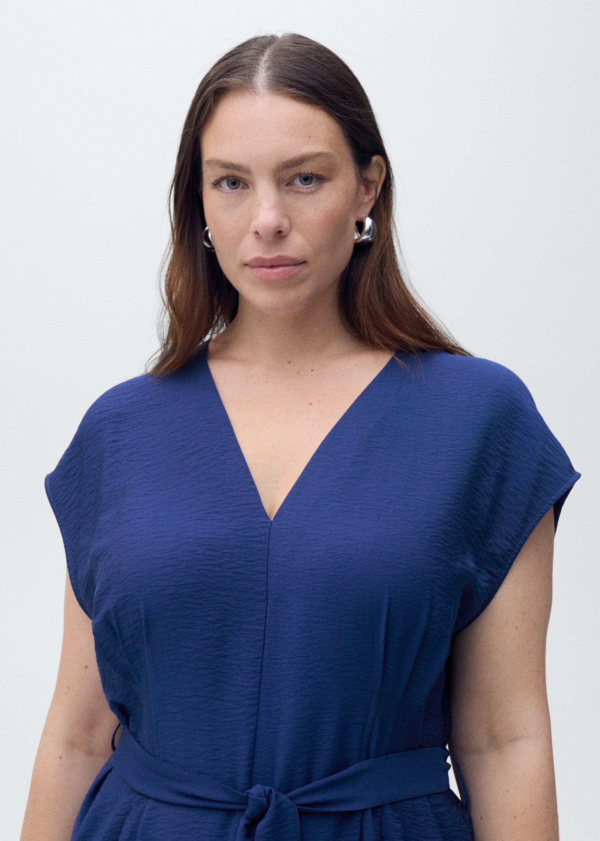 Printed long jumpsuit with belt - Details of the article 4, Ink Blue. Ref: 87047184-00.