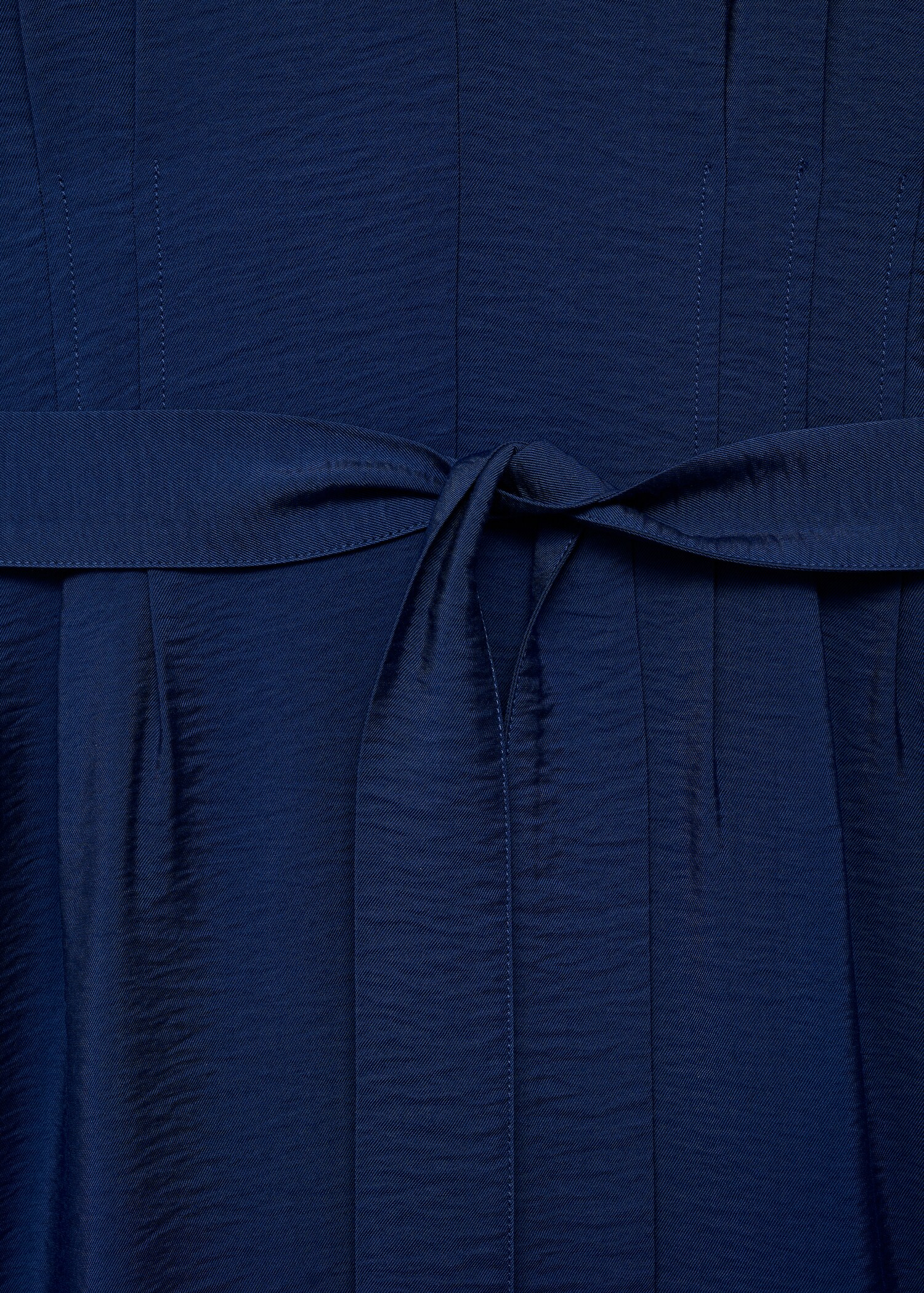 Printed long jumpsuit with belt - Details of the article 8