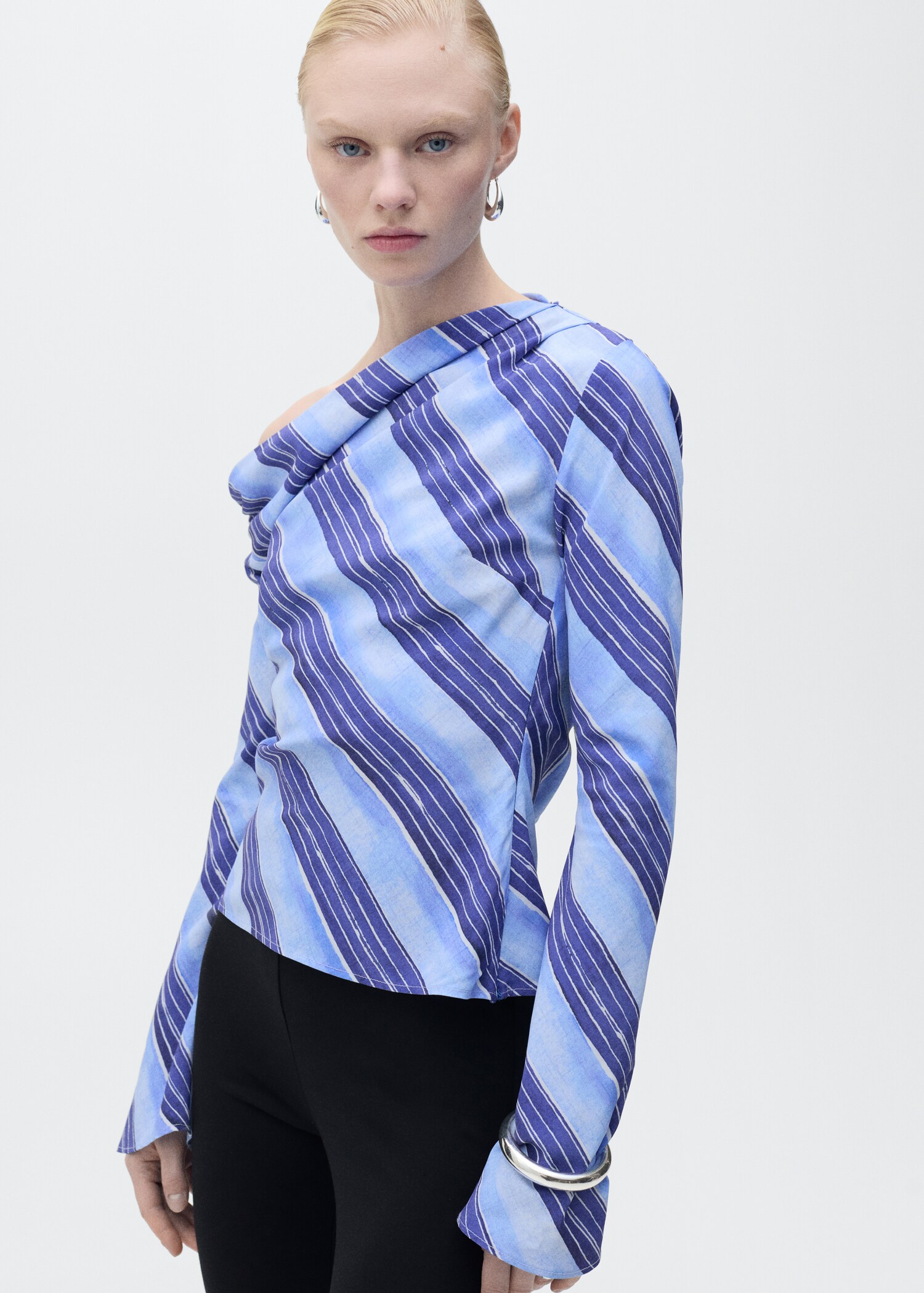 Asymmetrical striped blouse - Medium plane