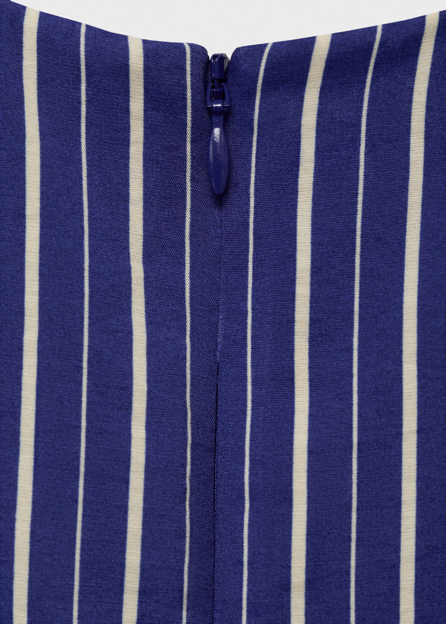 Striped jumpsuit with belt - Details of the article 0