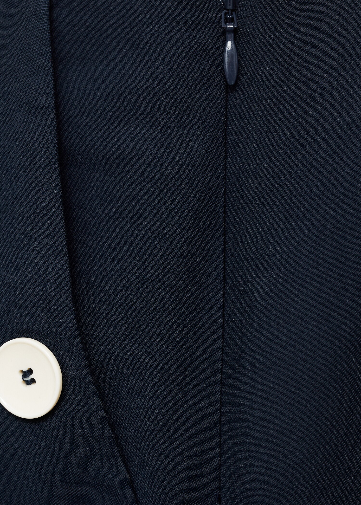 Straight-fit trousers with contrasting buttons - Details of the article 0