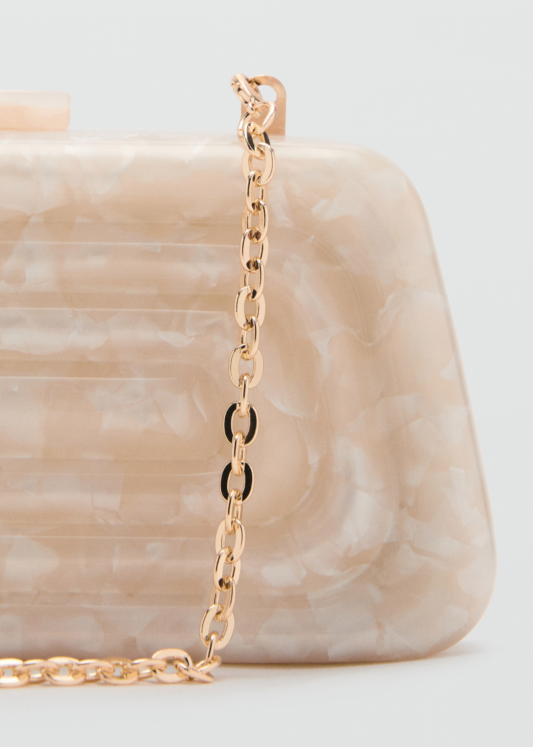 Pearl-effect clutch bag - Details of the article 1, Ivory White. Ref: 87047675-00.