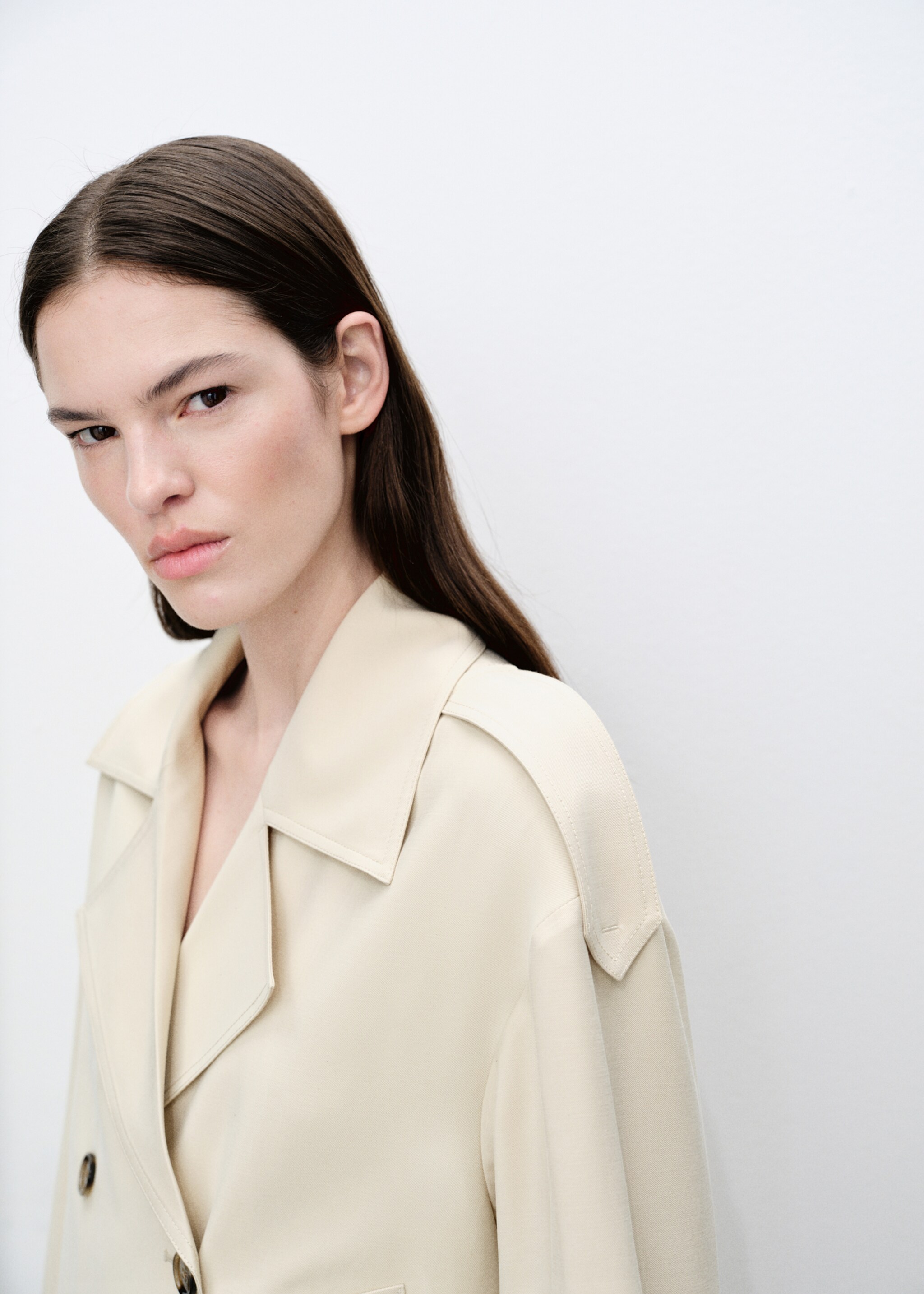 Double-breasted cropped trench coat - Details of the article 1, Light/Pastel Grey. Ref: 87047680-00.