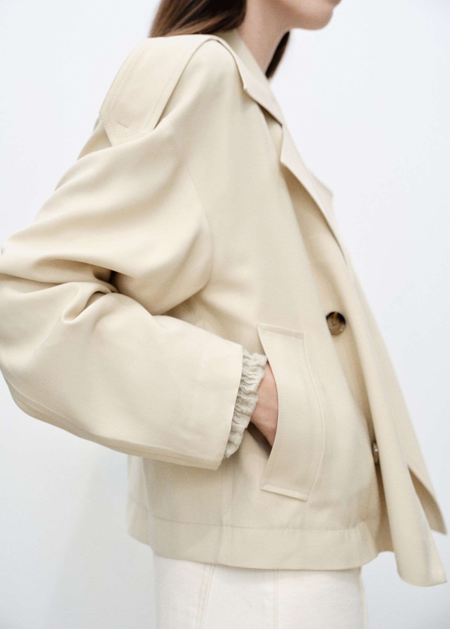 Double-breasted cropped trench coat - Details of the article 6