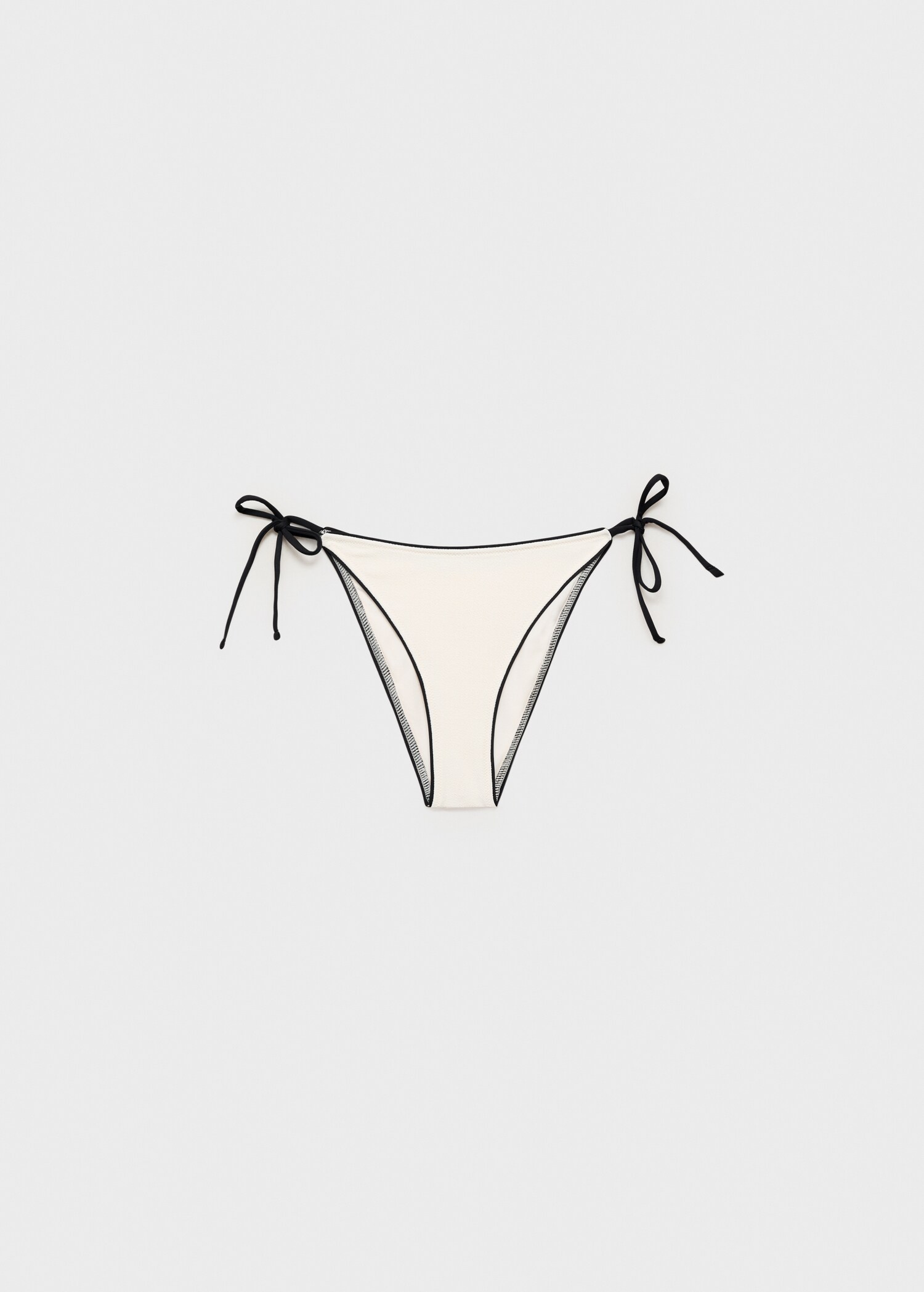 Calceta bikini rivets contrast - Article sense model
