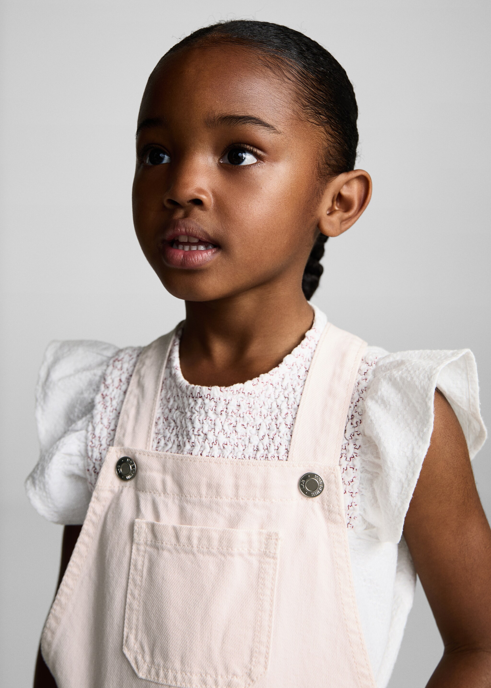 Short denim dungarees - Details of the article 1, Pastel Pink. Ref: 87047697-00.