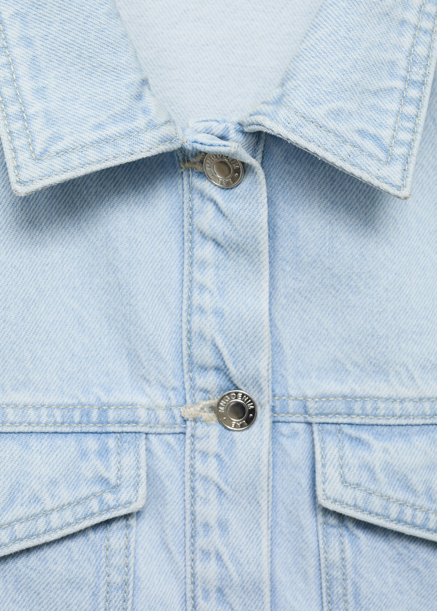Denim jacket with frayed hem - Details of the article 8