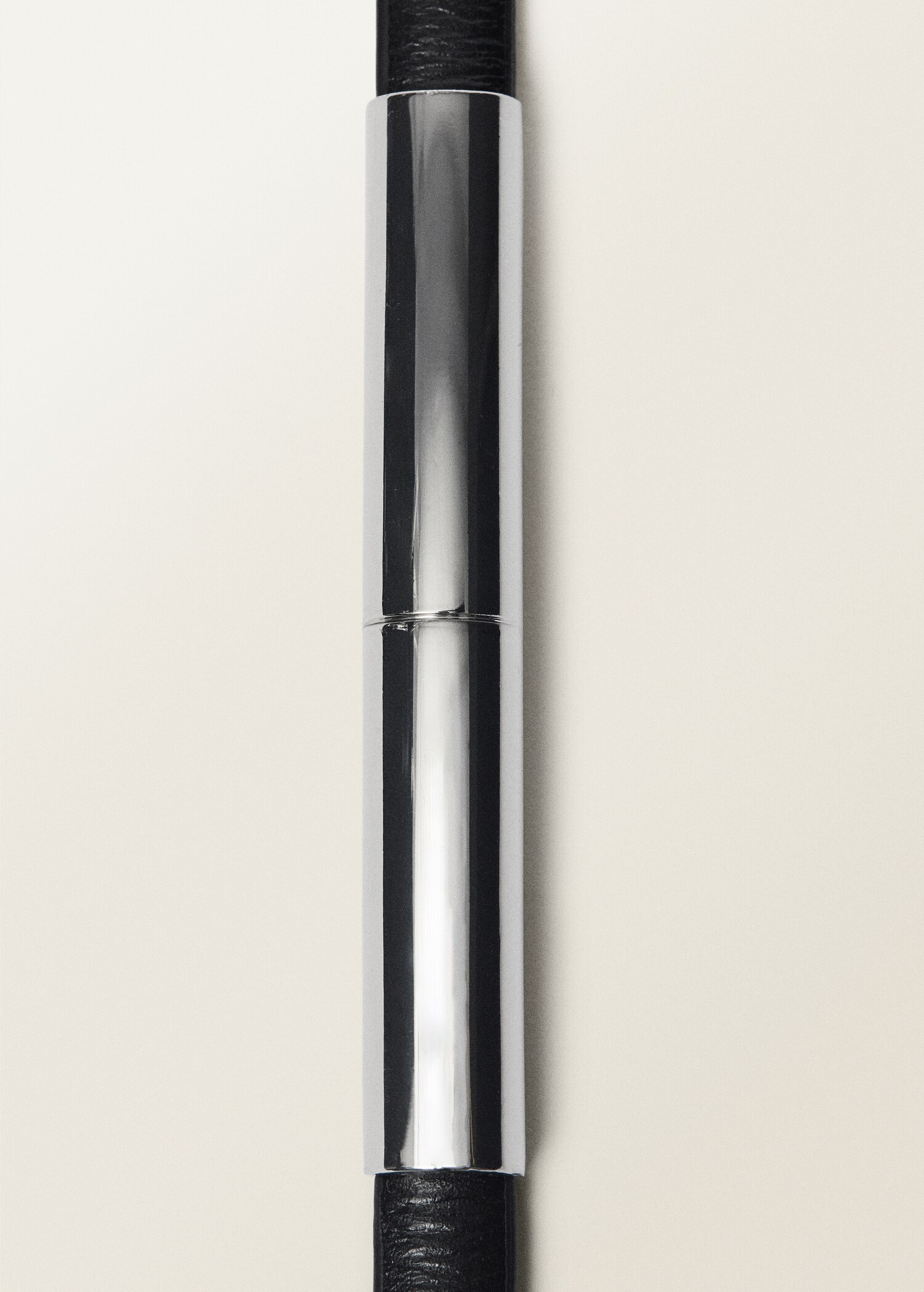 Thin leather belt with metal piece - Medium plane