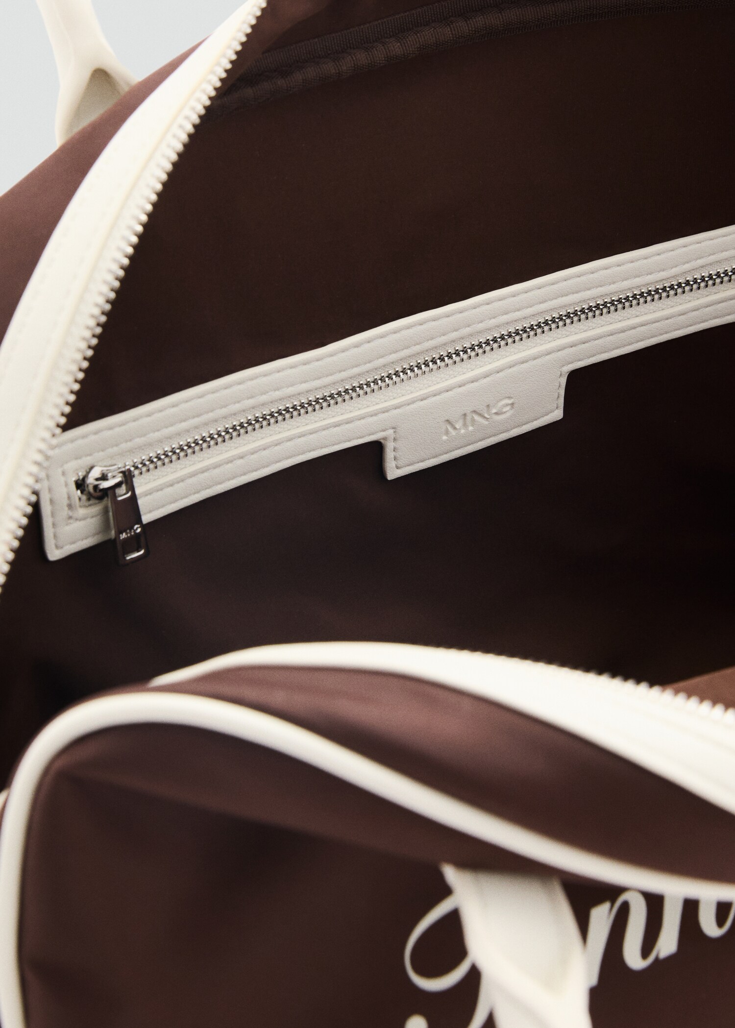 Contrasterende schoudertas met bedrukte boodschap - Detail van het artikel 4