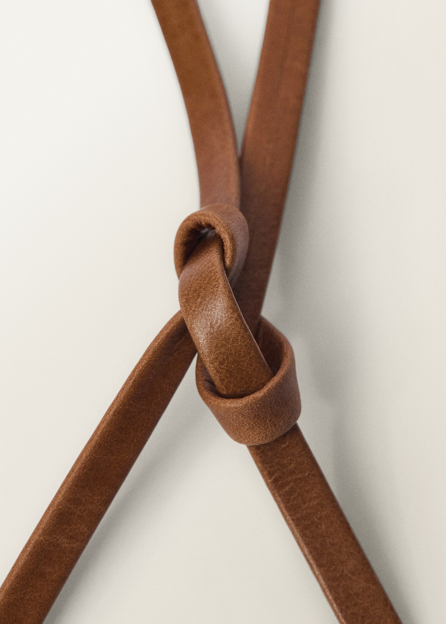 Ceinture fine en cuir avec détail floral - Détail de l'article 1