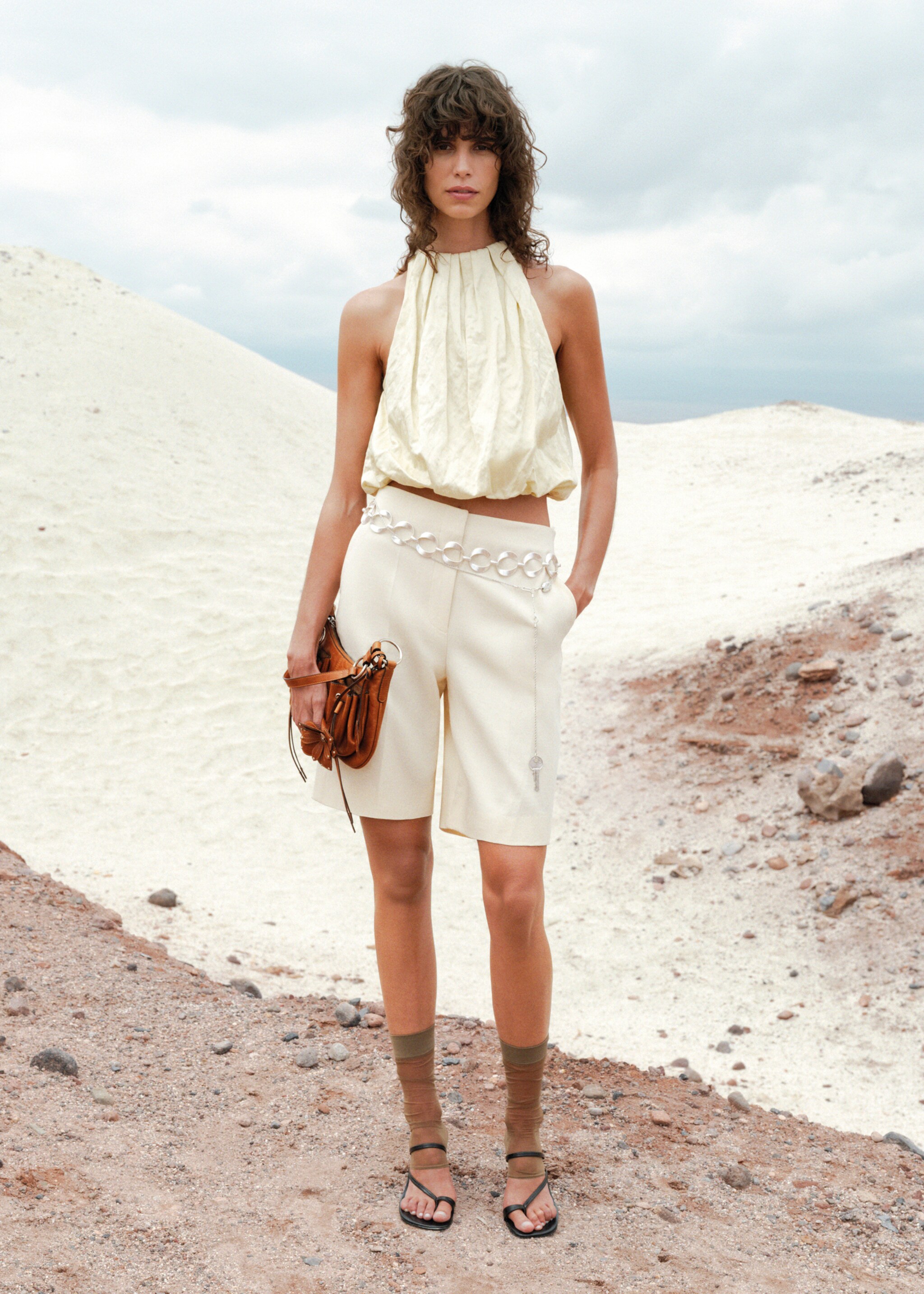 Calções de fato com mistura de linho - Pormenor do artigo 5, Cru. Ref: 87047717-00.