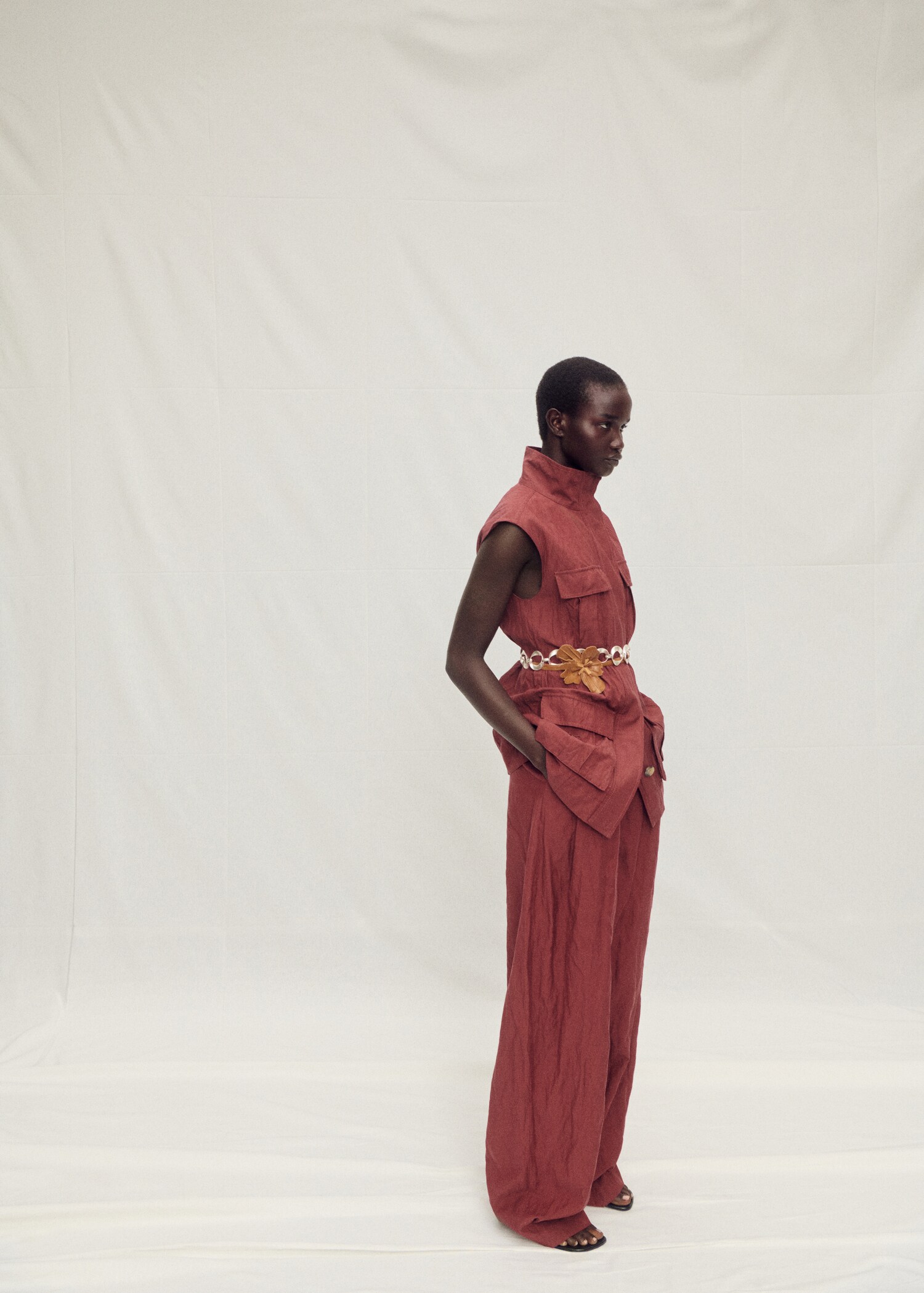 Obleková vesta se zmačkaným efektem a kapsami - Detail zboží 2