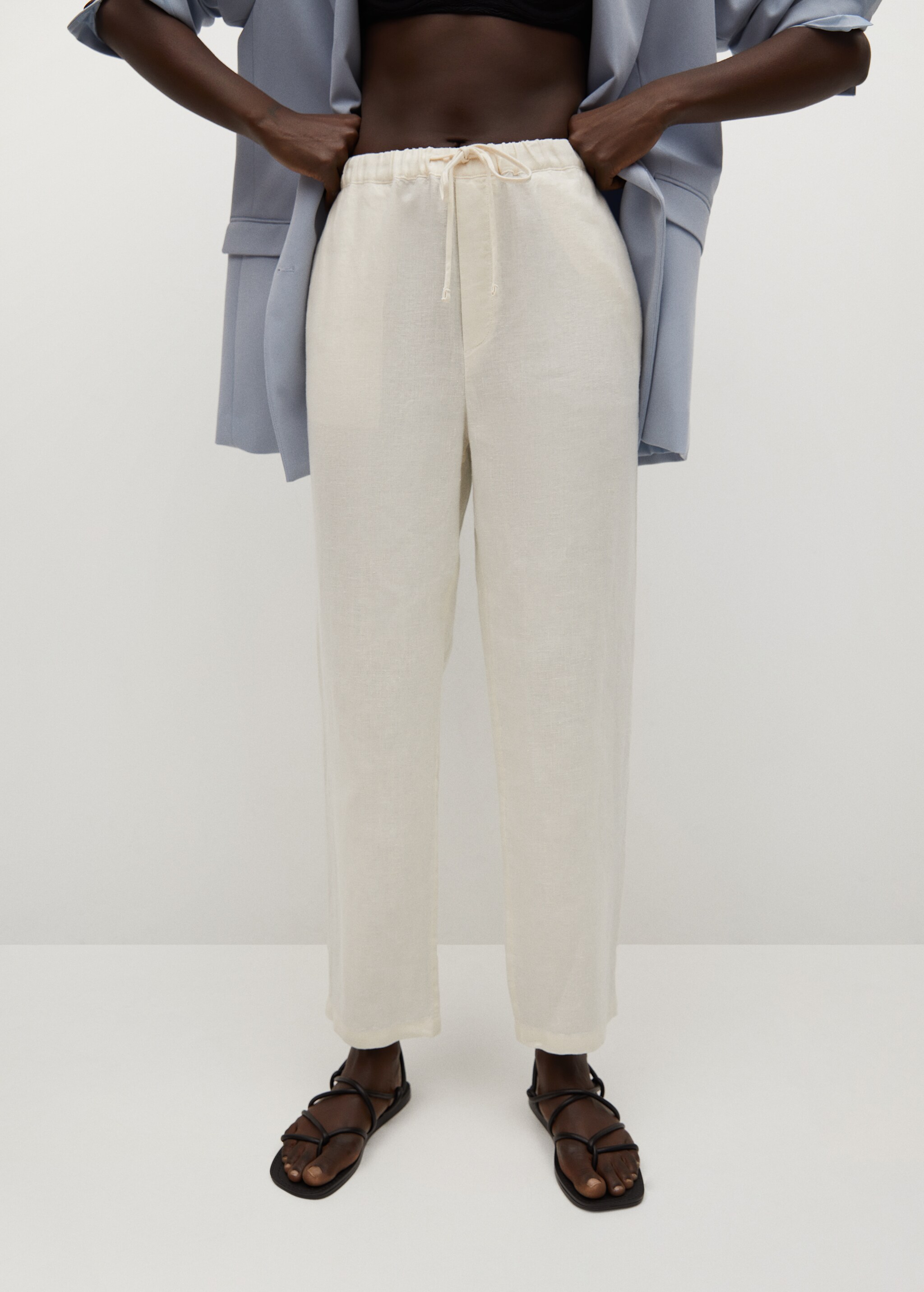 Pantalón 100% lino - Plano medio