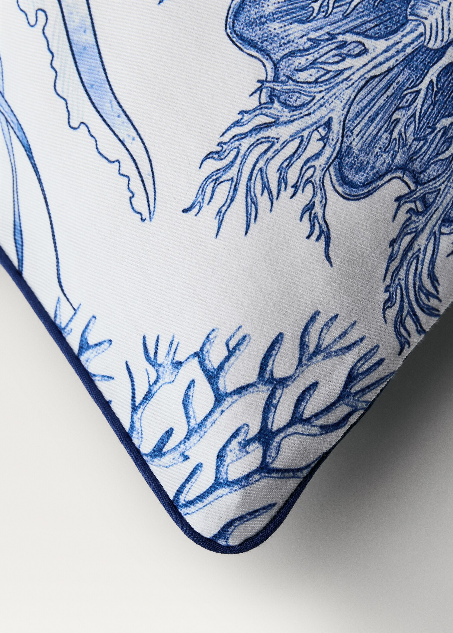 Reversible marine-print cushion cover 45x45 cm - Details of the article 3