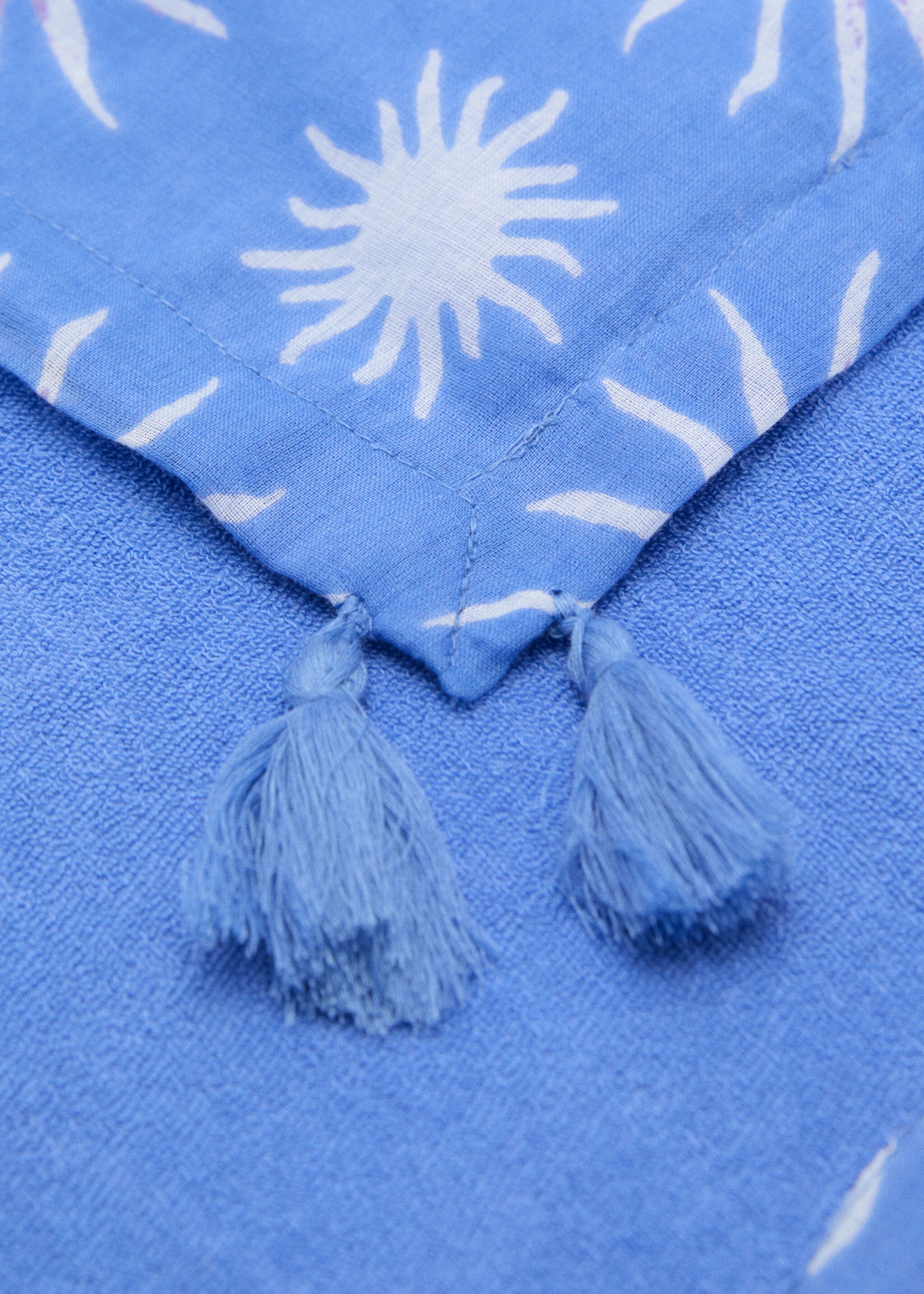 Strandtuch mit Sonnenmotiv - Detail des Artikels 1, Blau. Ref: 87048262-00.