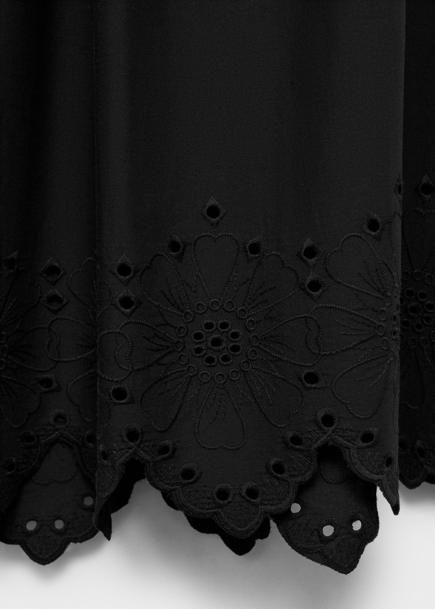 Cotton skirt with embroidered hem - Details of the article 0