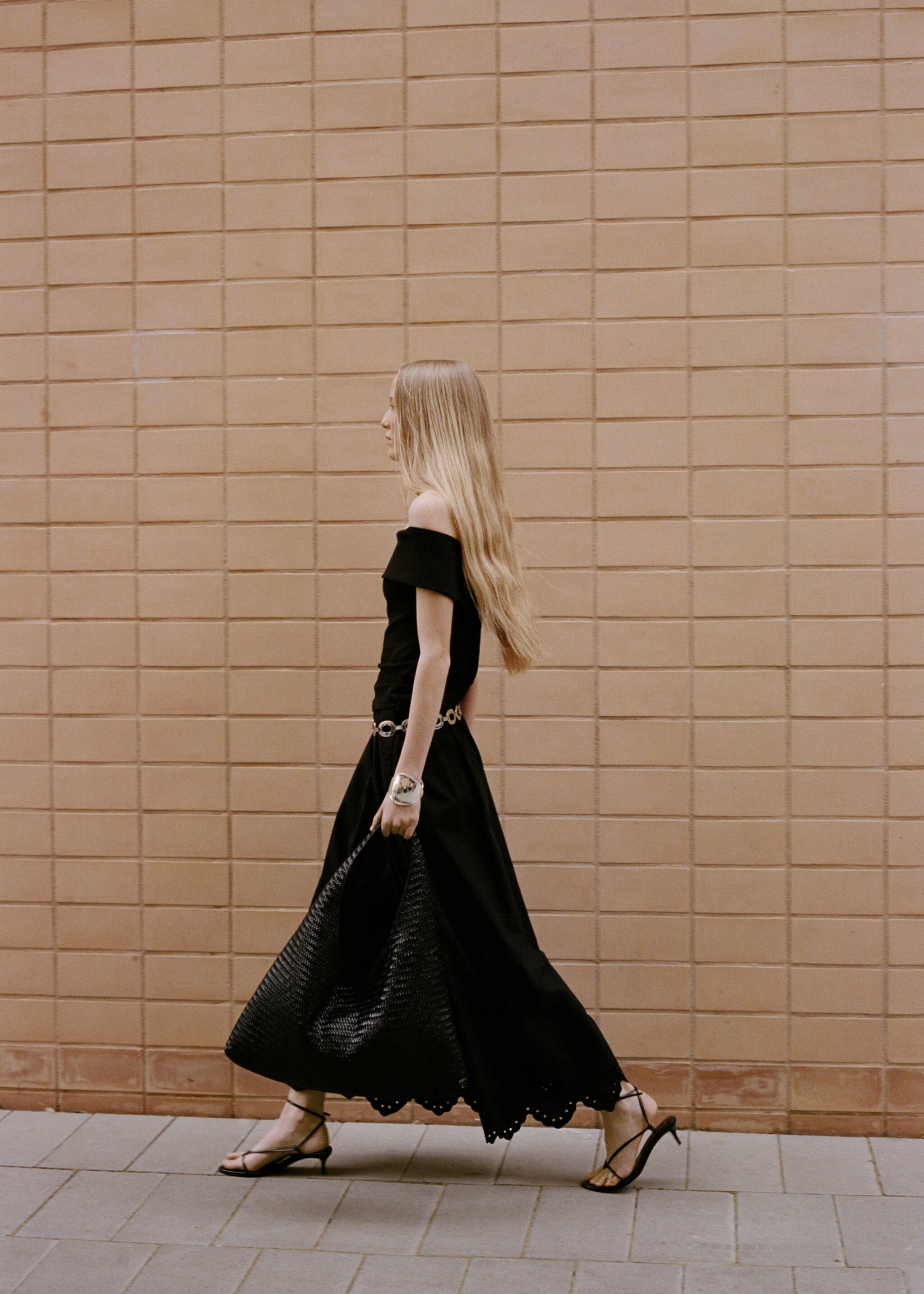 Cotton skirt with embroidered hem - Details of the article 6, Black. Ref: 87049219-00.