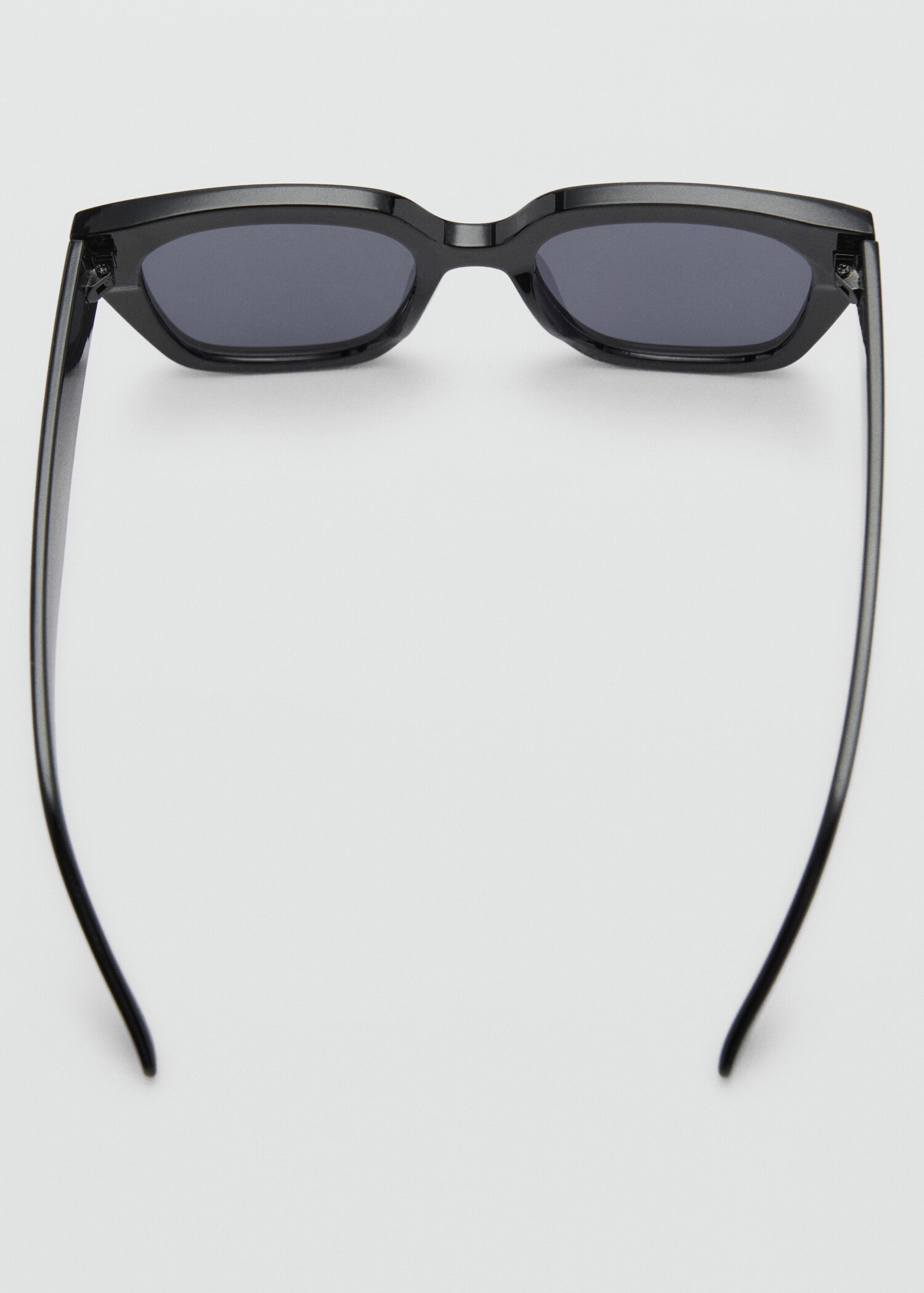 Resin frame sunglasses - Details of the article 1