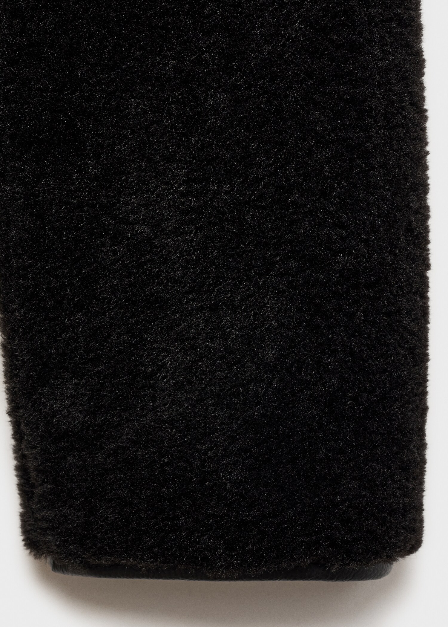Short faux-fur coat - Details of the article 0