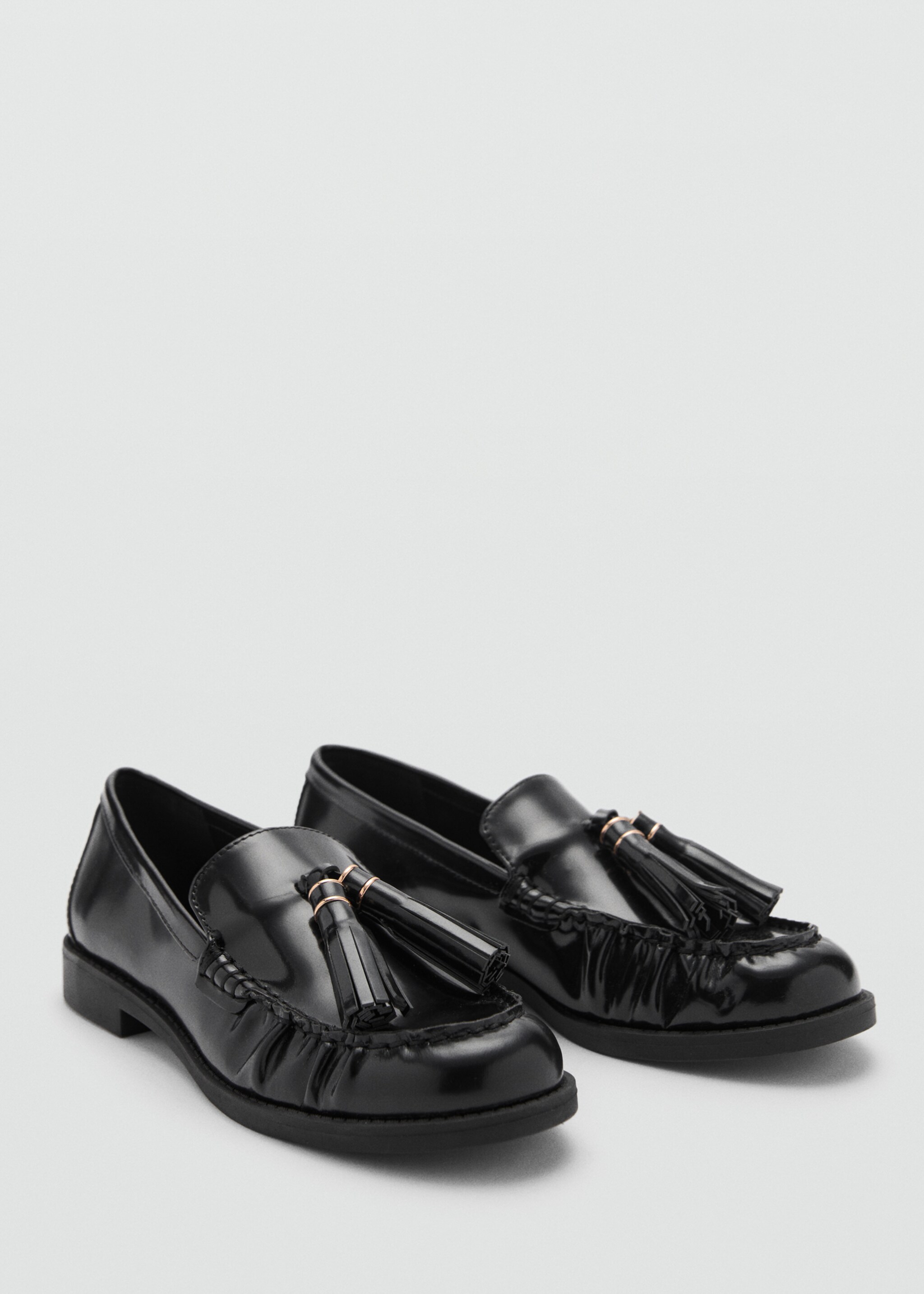 Leather loafers with tassels - Medium plane, Black. Ref: 87050235-00.